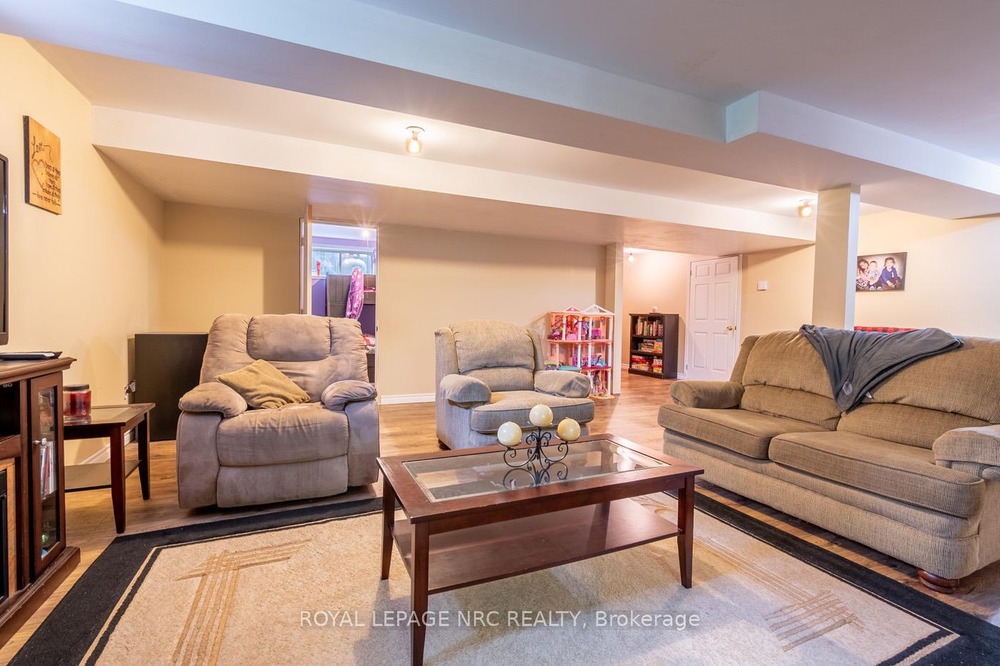 Photo 31 of 810 Canboro Road W, Pelham, Fenwick — HOMEH