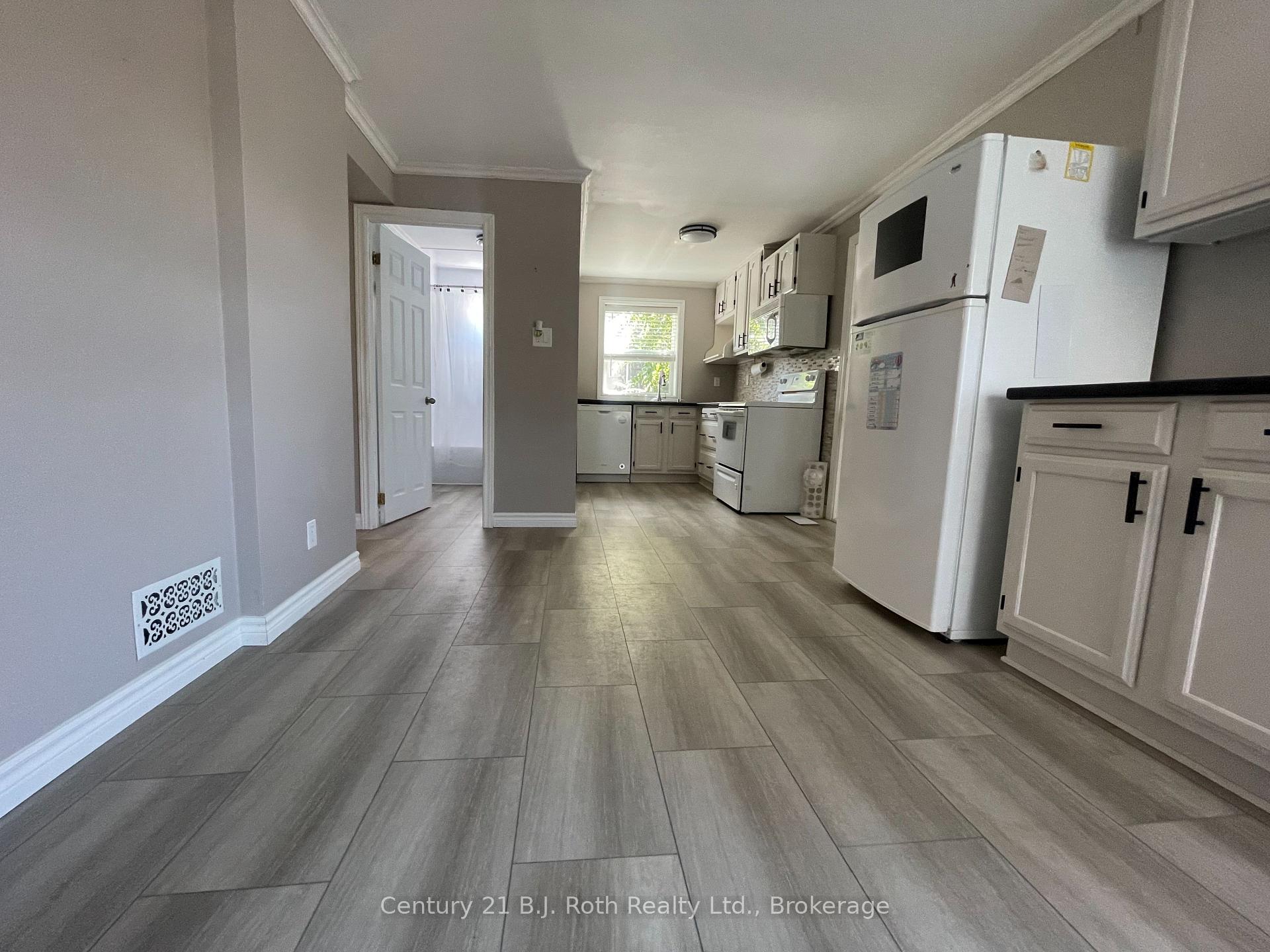 Photo 8 of 5 Albany Avenue, Orillia — HOMEH