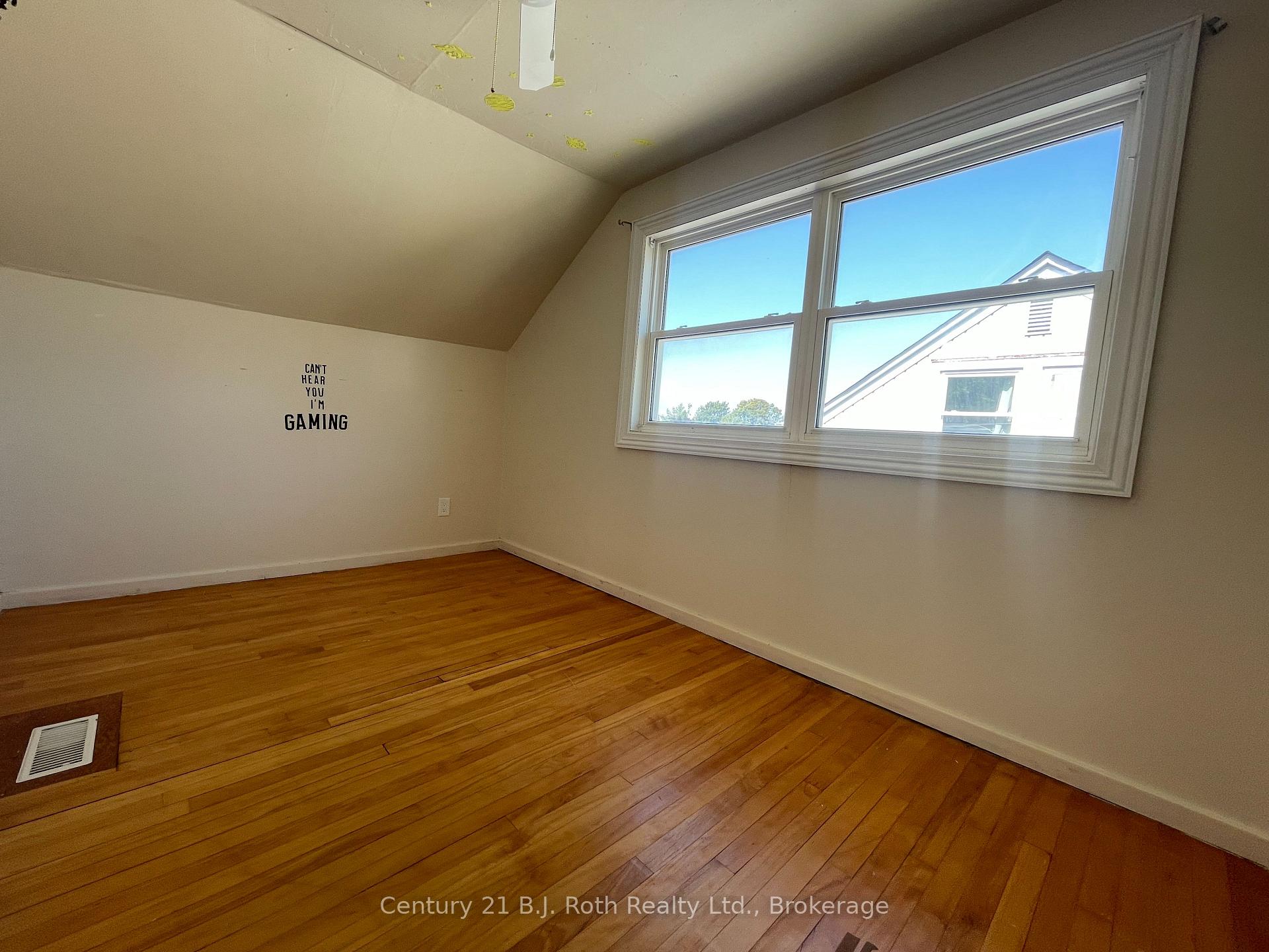 Photo 16 of 5 Albany Avenue, Orillia — HOMEH