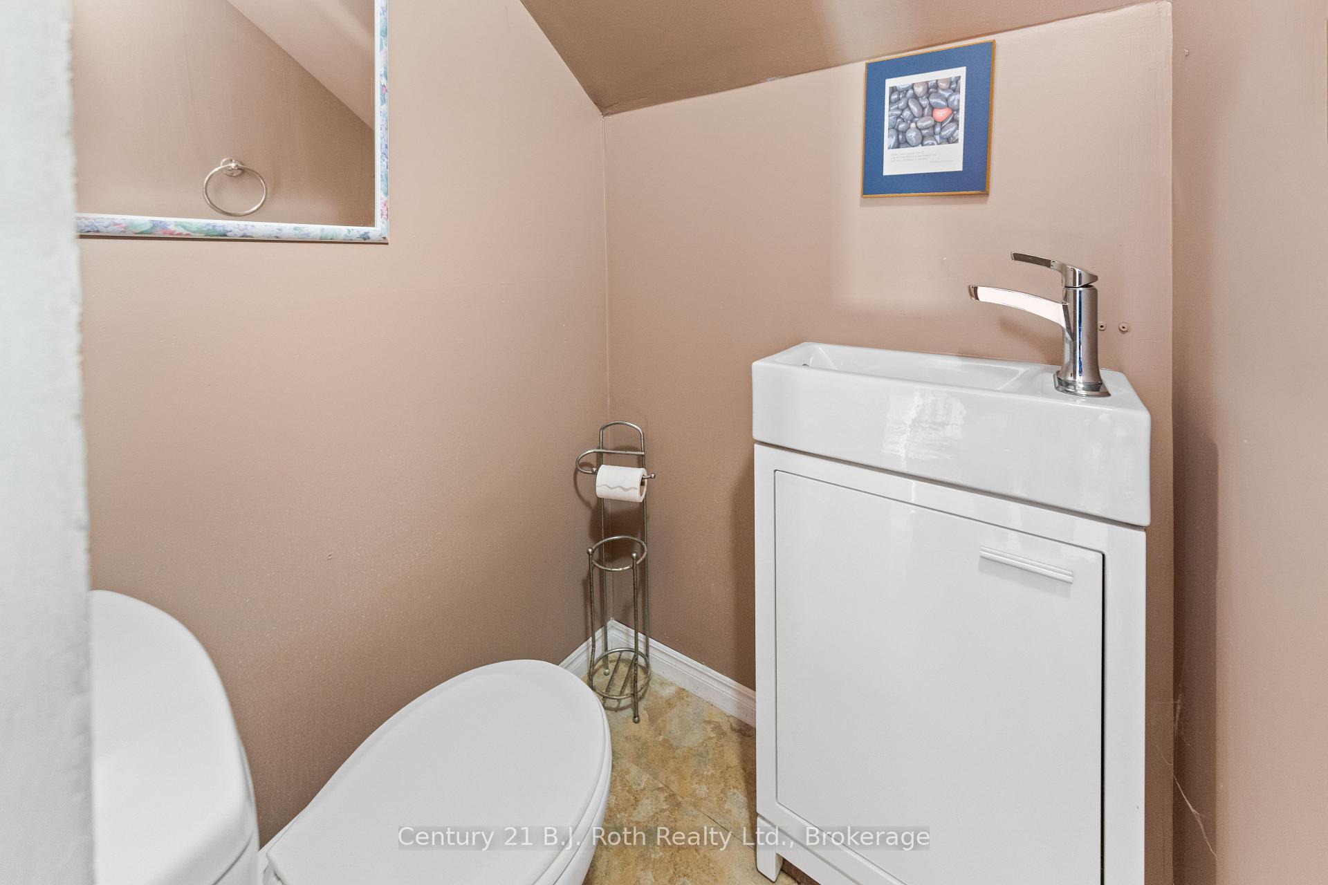 Photo 20 of 5 Albany Avenue, Orillia — HOMEH