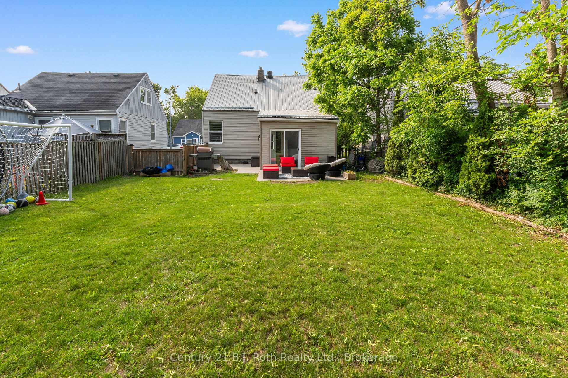 Photo 22 of 5 Albany Avenue, Orillia — HOMEH