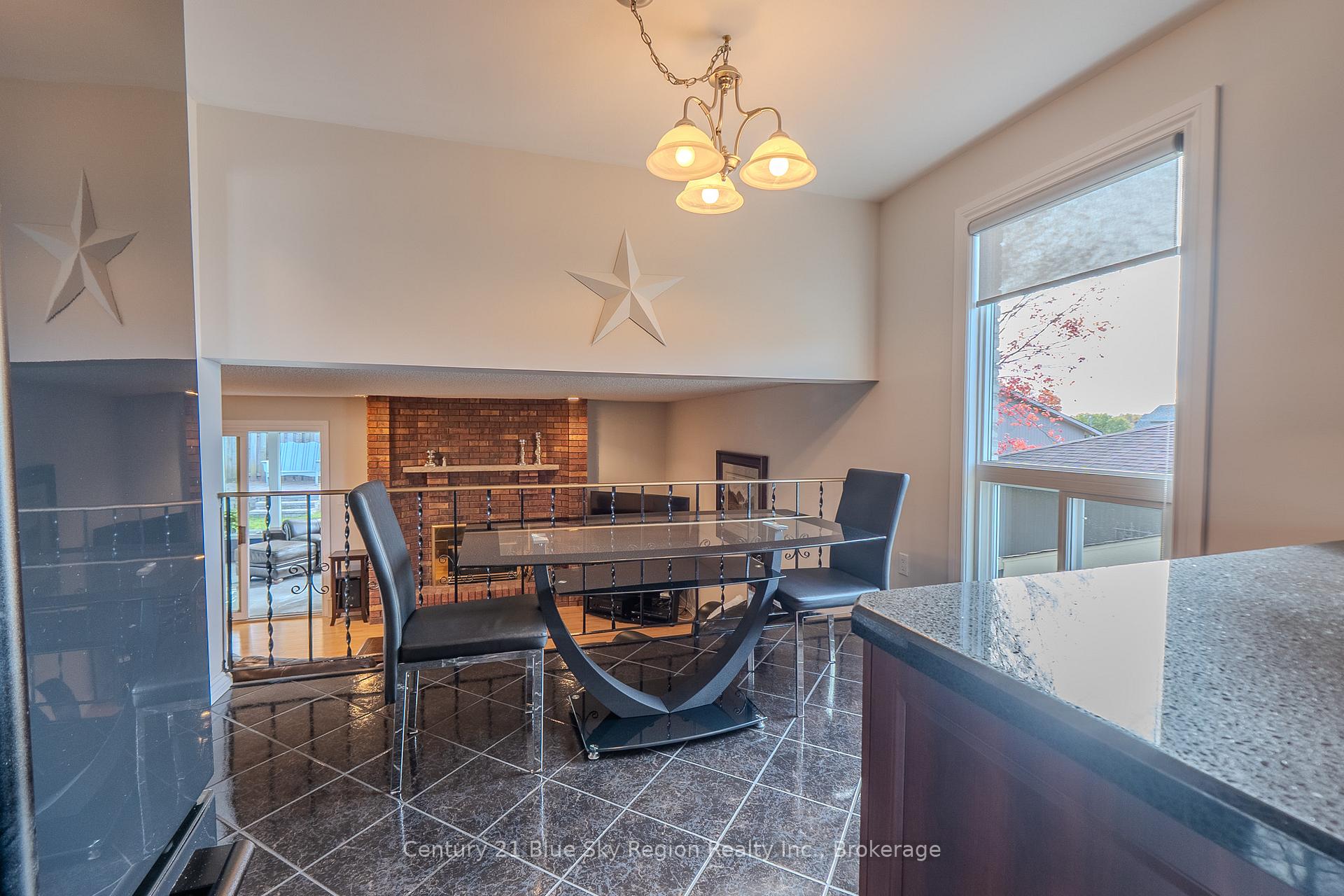 Photo 5 of 110 Sable Crescent, North Bay, Birchaven — HOMEH