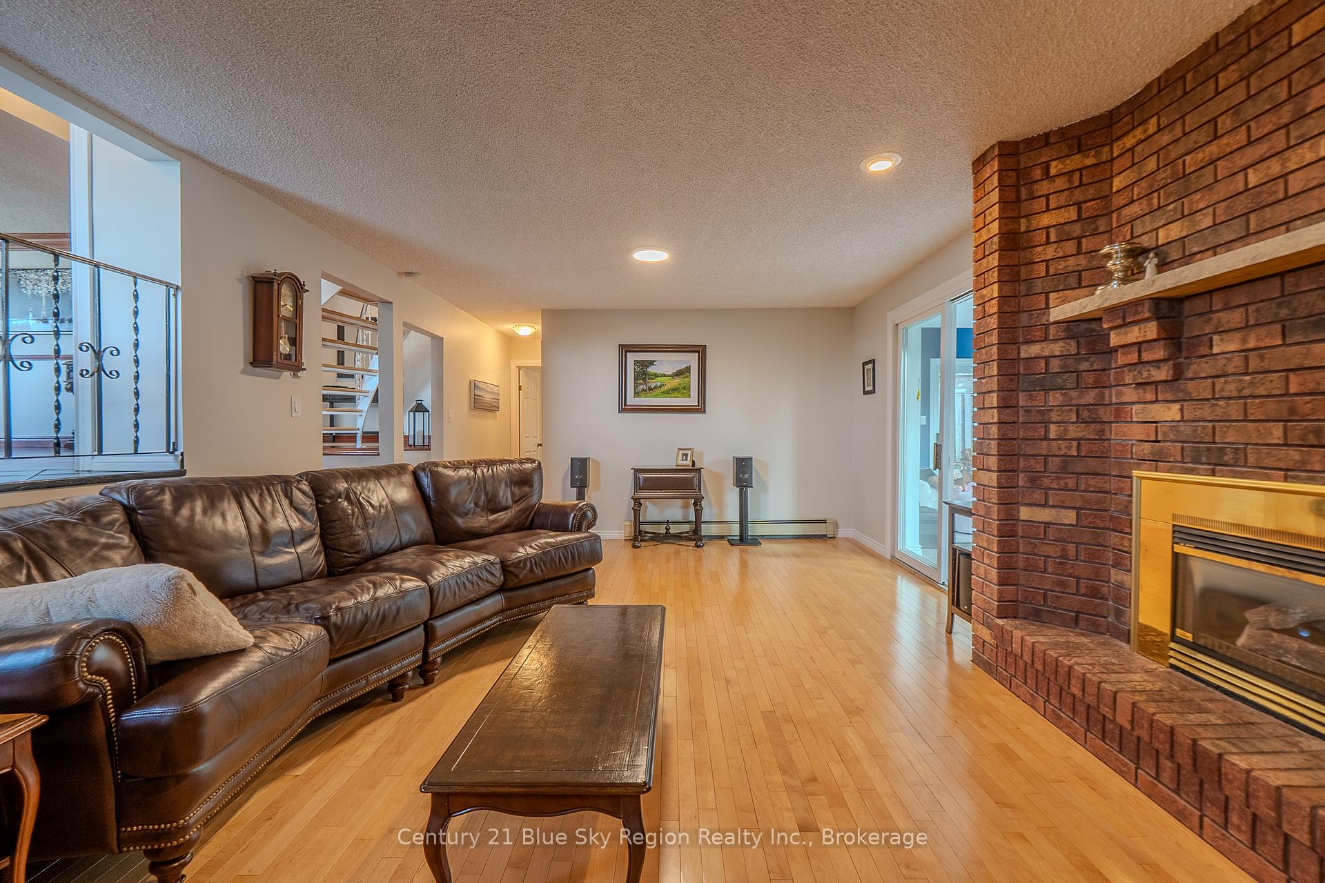 Photo 6 of 110 Sable Crescent, North Bay, Birchaven — HOMEH