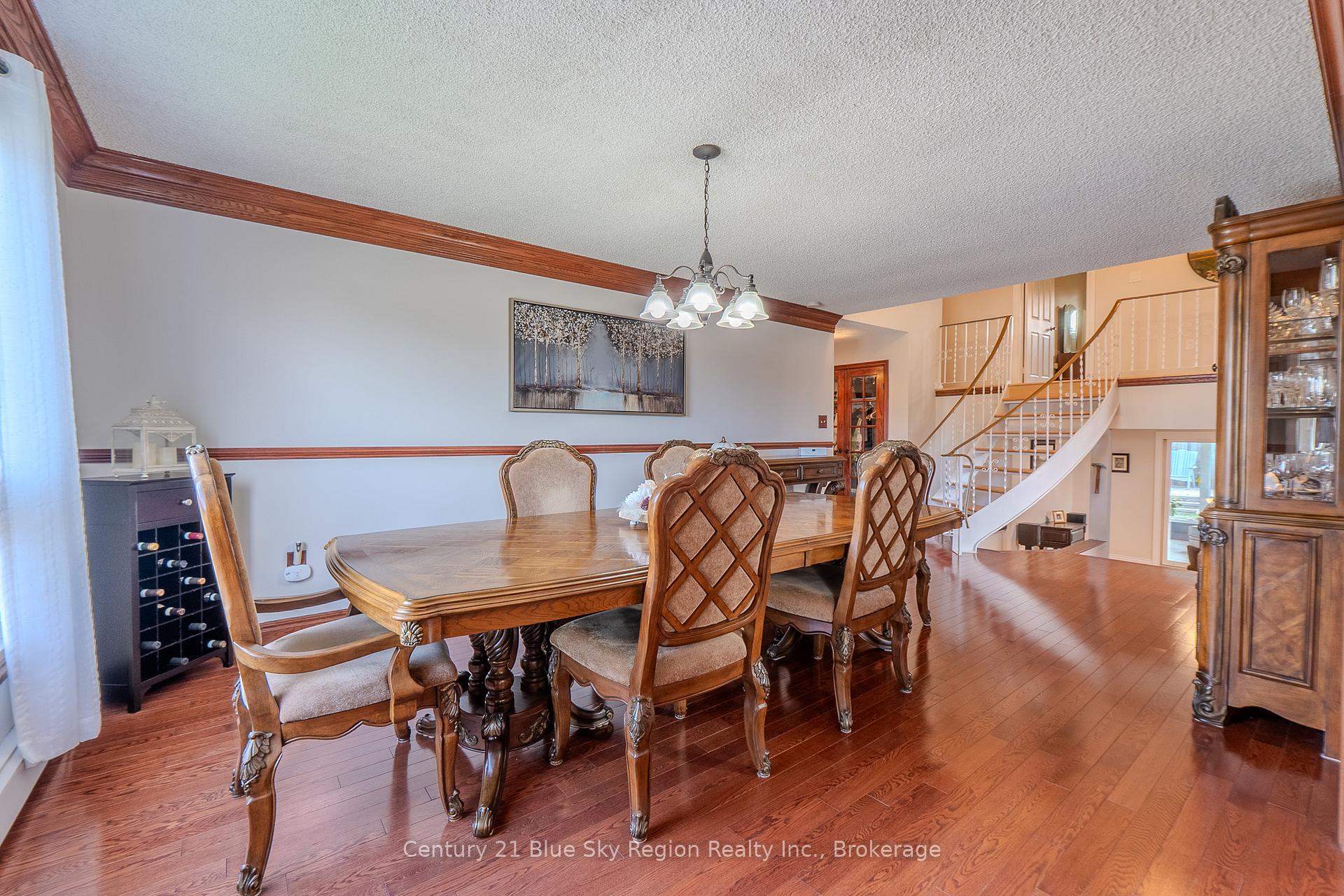 Photo 12 of 110 Sable Crescent, North Bay, Birchaven — HOMEH