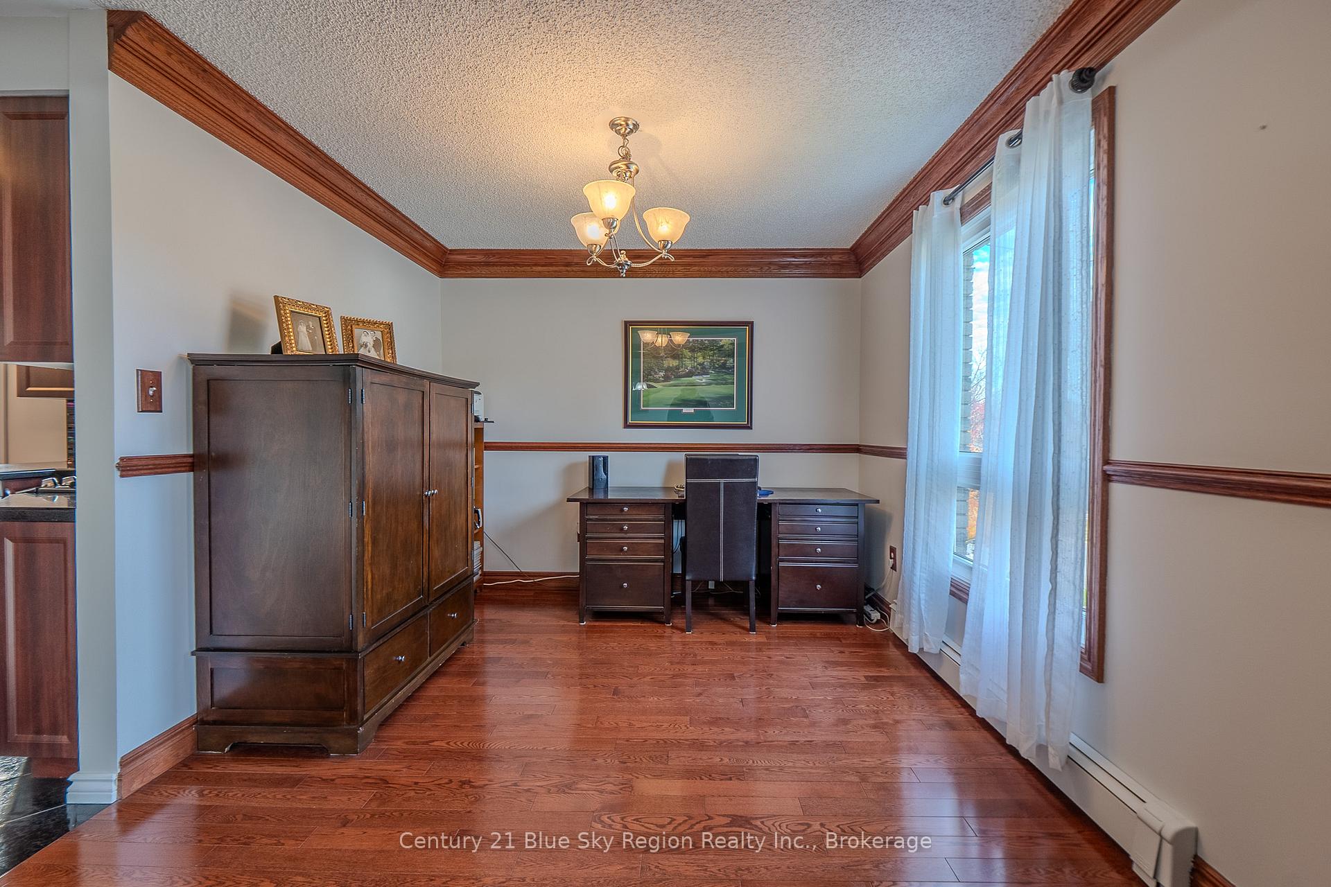 Photo 13 of 110 Sable Crescent, North Bay, Birchaven — HOMEH