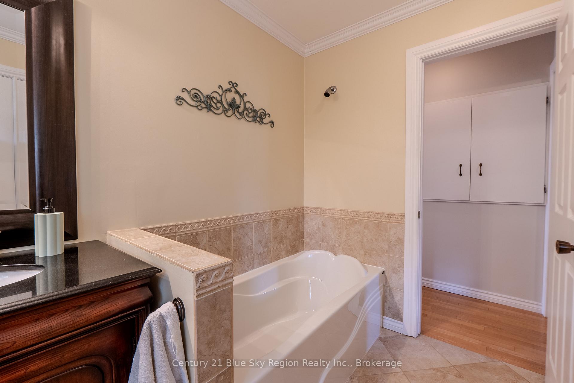 Photo 19 of 110 Sable Crescent, North Bay, Birchaven — HOMEH