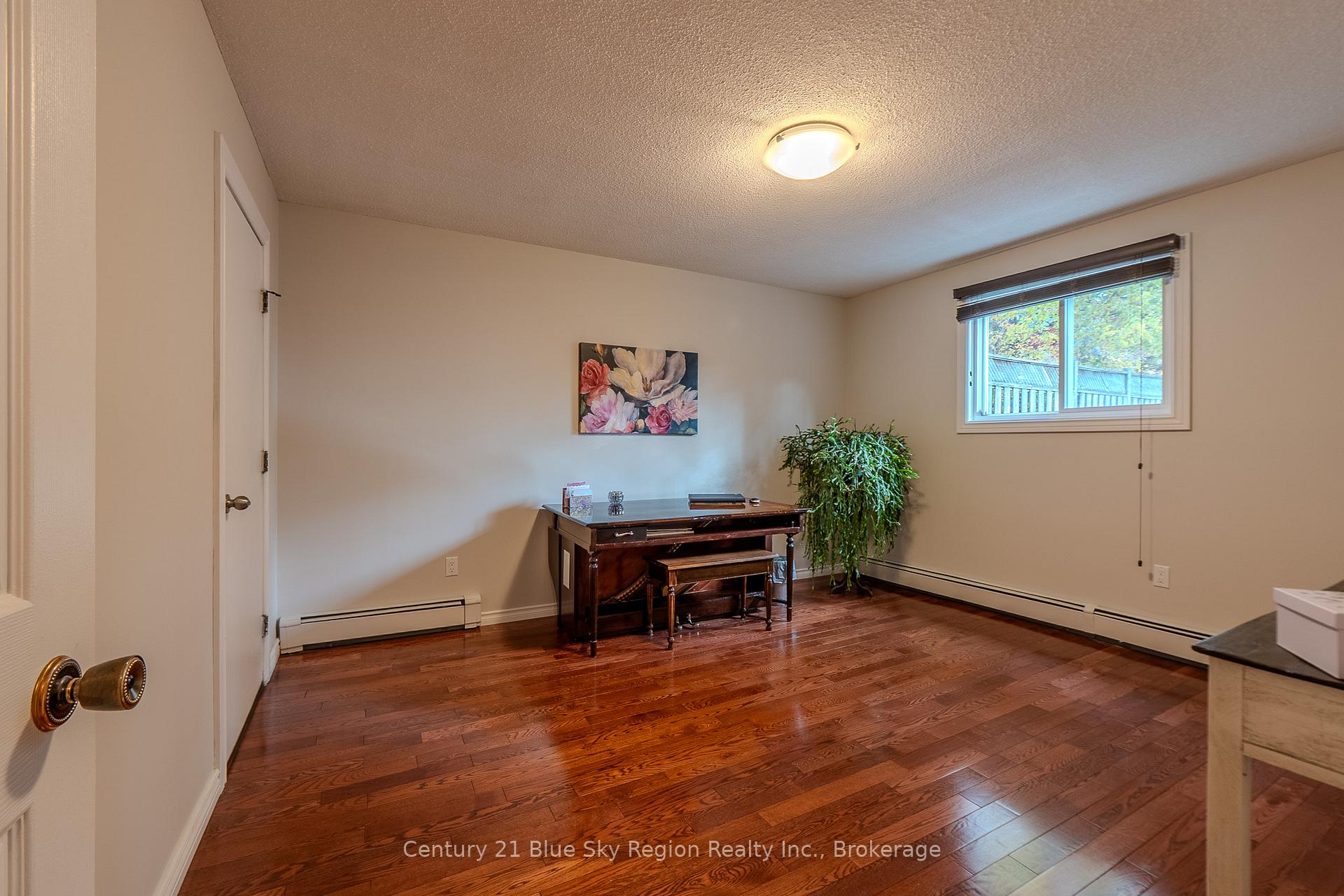 Photo 32 of 110 Sable Crescent, North Bay, Birchaven — HOMEH