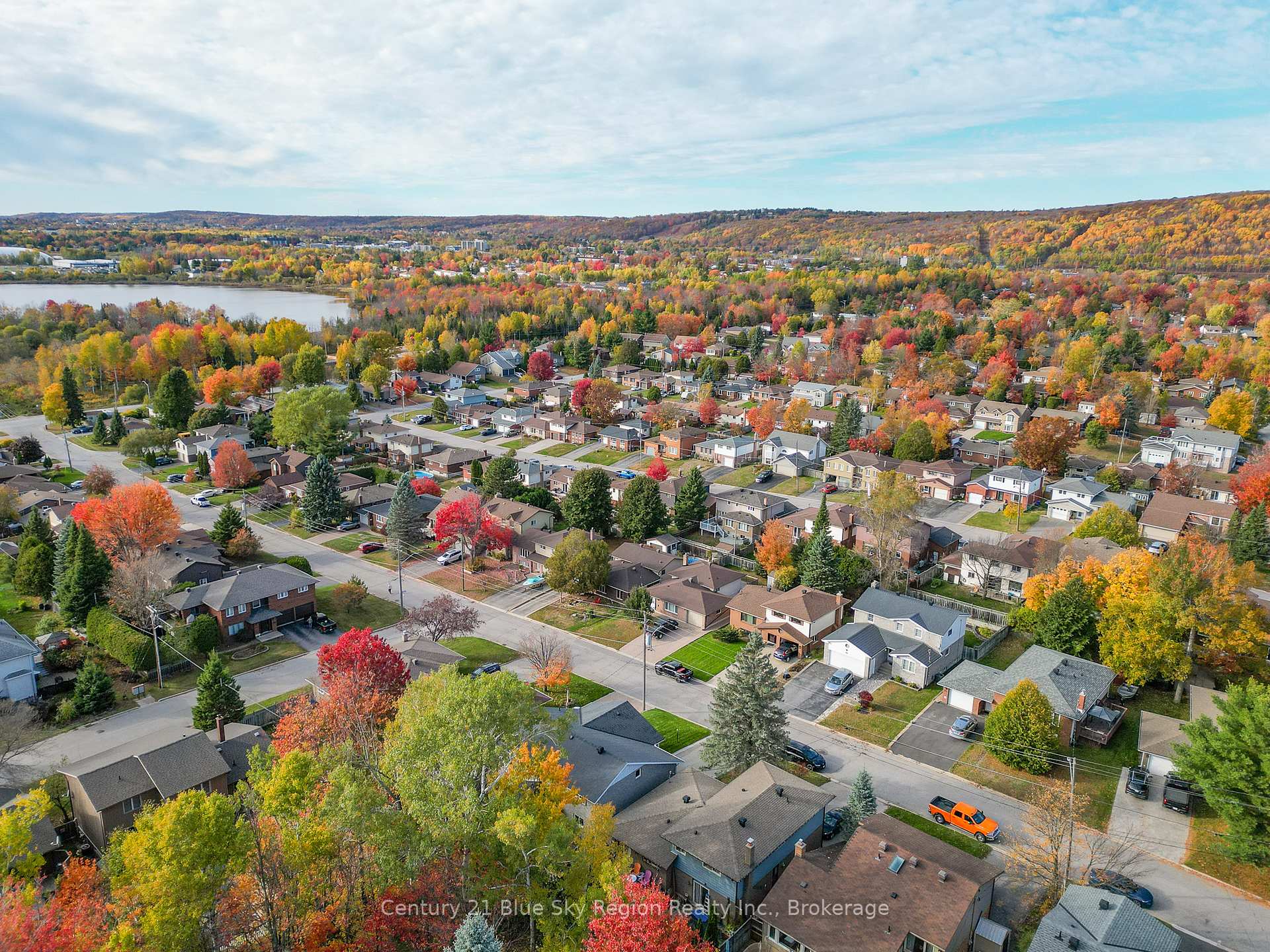 Photo 44 of 110 Sable Crescent, North Bay, Birchaven — HOMEH