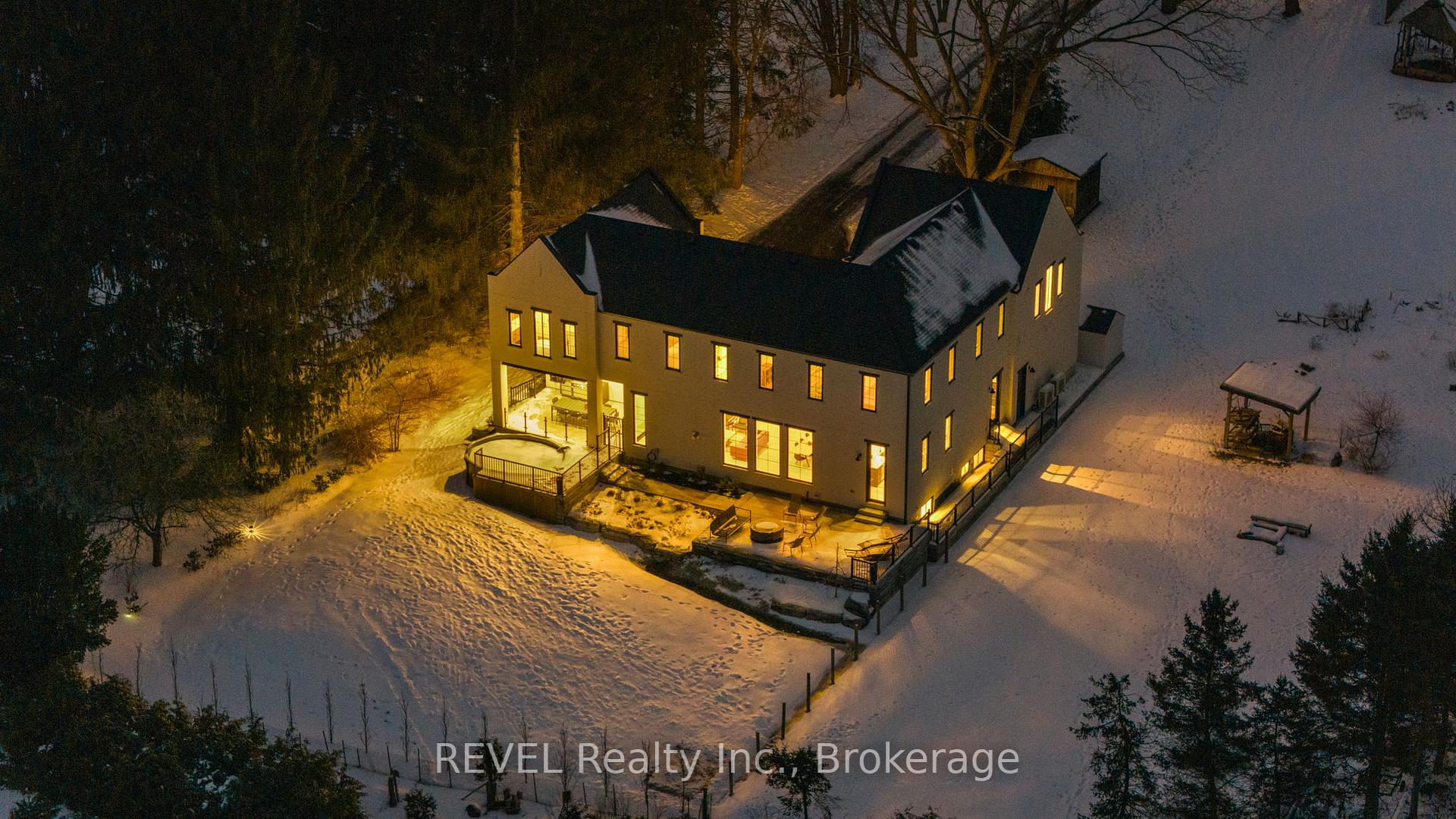 Front of 368 Canboro Road