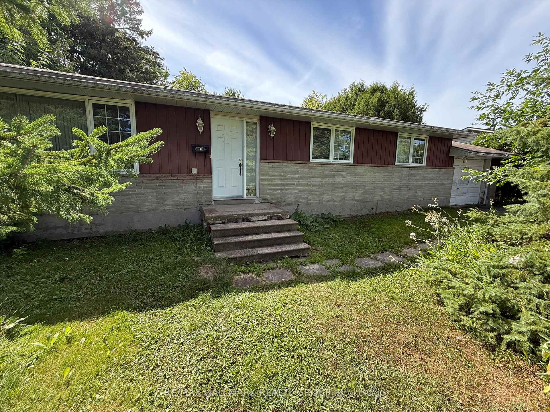 Photo 1 of 2516 Page Road, Ottawa, Chapel Hill South - Orleans Village — HOMEH