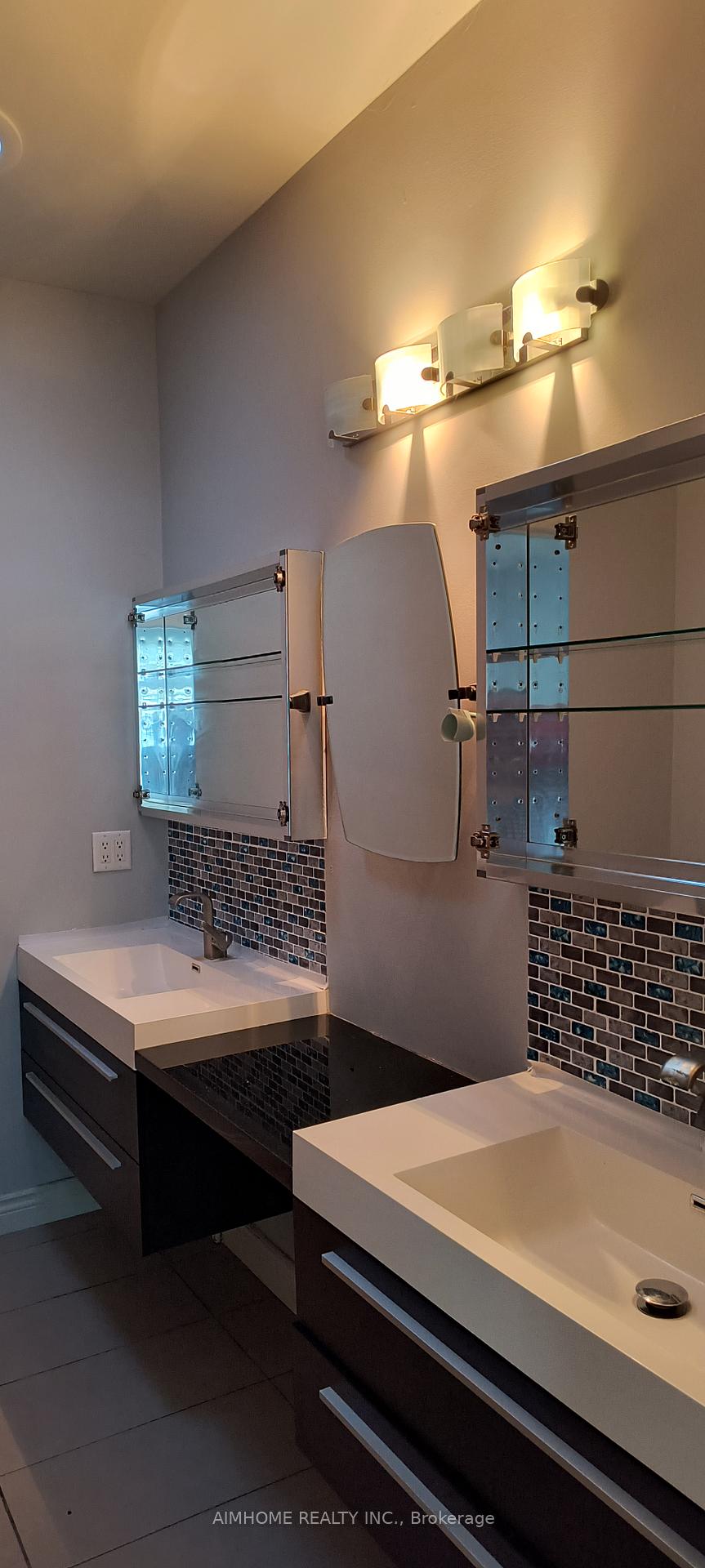 Photo 6 of Unit Main Floor, 807 Stone Street, Oshawa, Lakeview — HOMEH