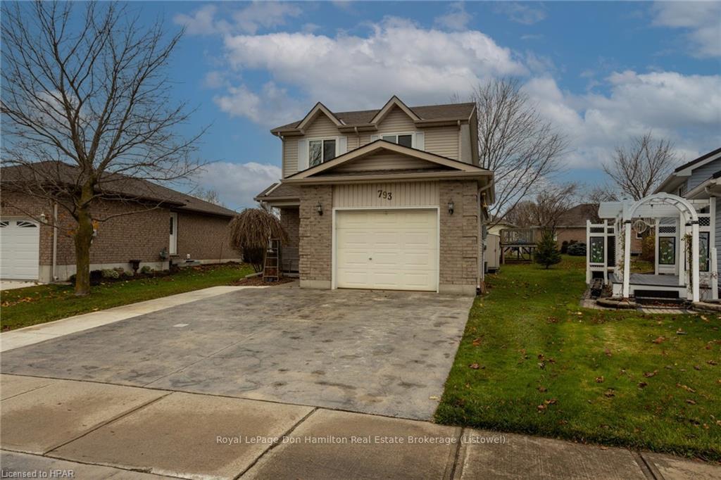 Photo 3 of 793 Lavery Street, North Perth, Listowel — HOMEH