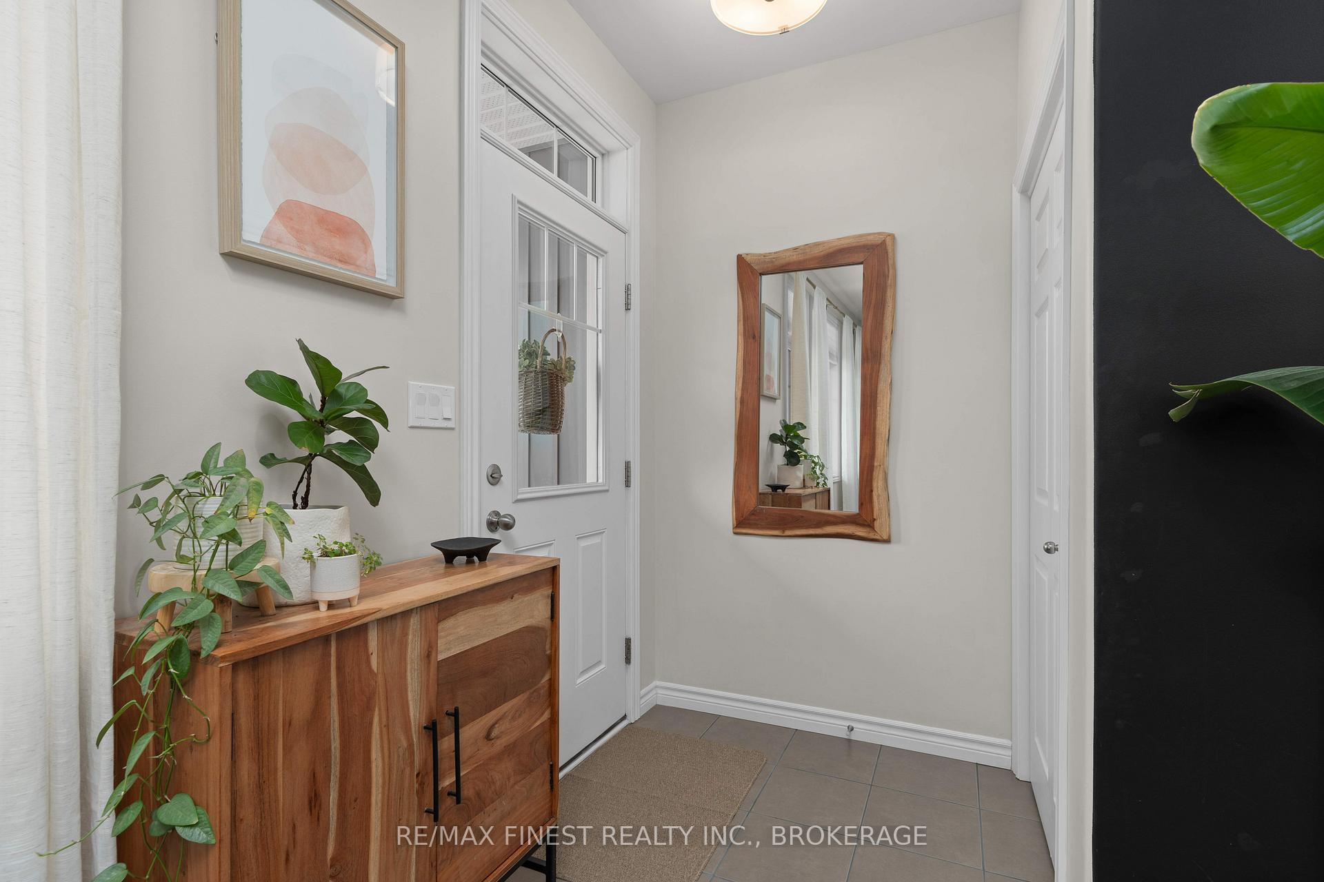 Photo 4 of 956 Blossom Street, Kingston, City Northwest — HOMEH