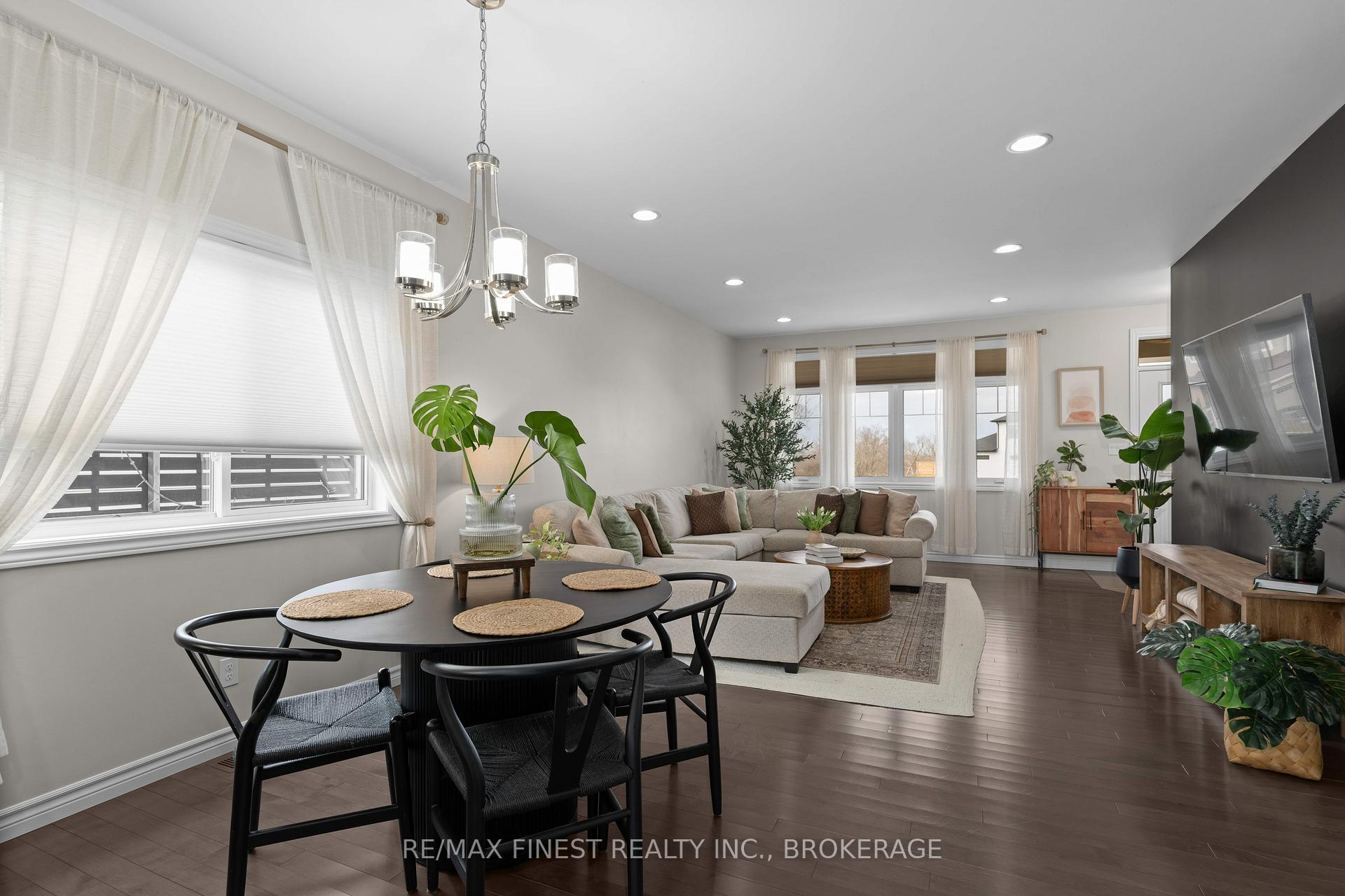 Photo 10 of 956 Blossom Street, Kingston, City Northwest — HOMEH
