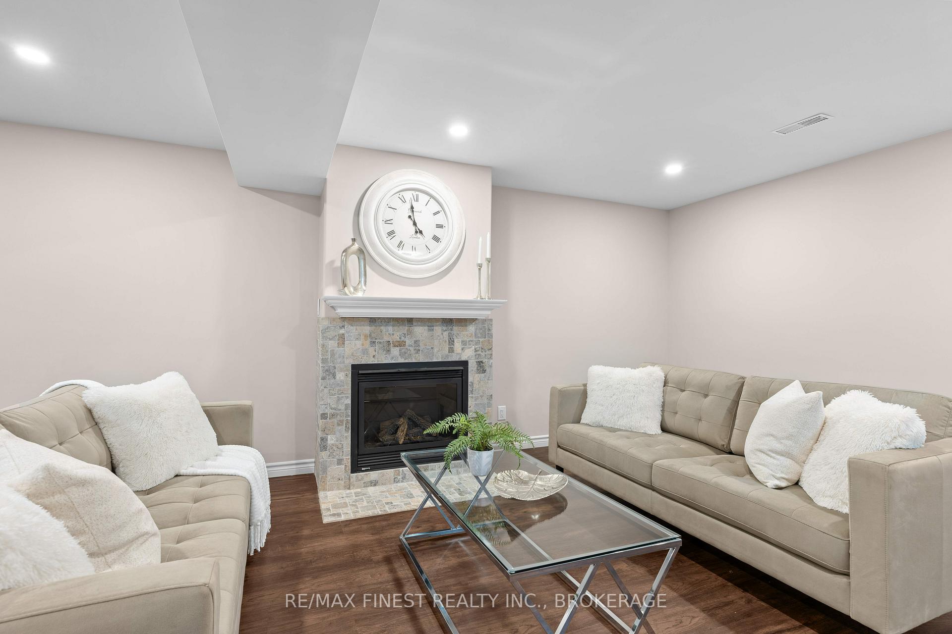Photo 33 of 956 Blossom Street, Kingston, City Northwest — HOMEH