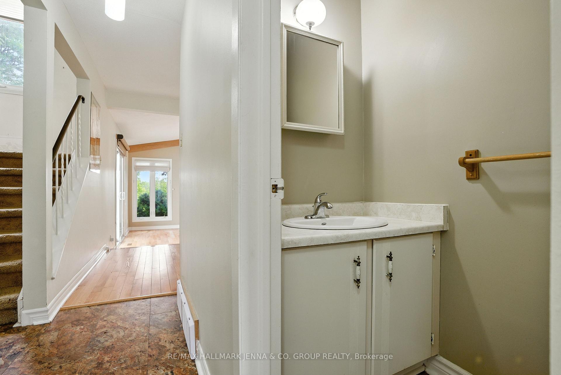 Photo 17 of 1115 St Emmanuel Terrace, Ottawa, Convent Glen North — HOMEH