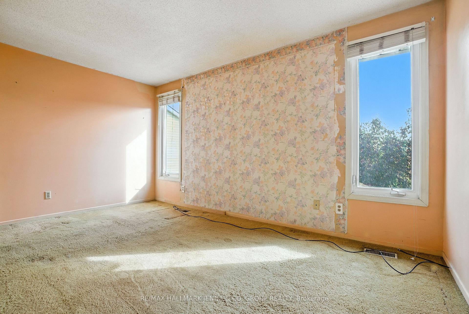 Photo 19 of 1115 St Emmanuel Terrace, Ottawa, Convent Glen North — HOMEH
