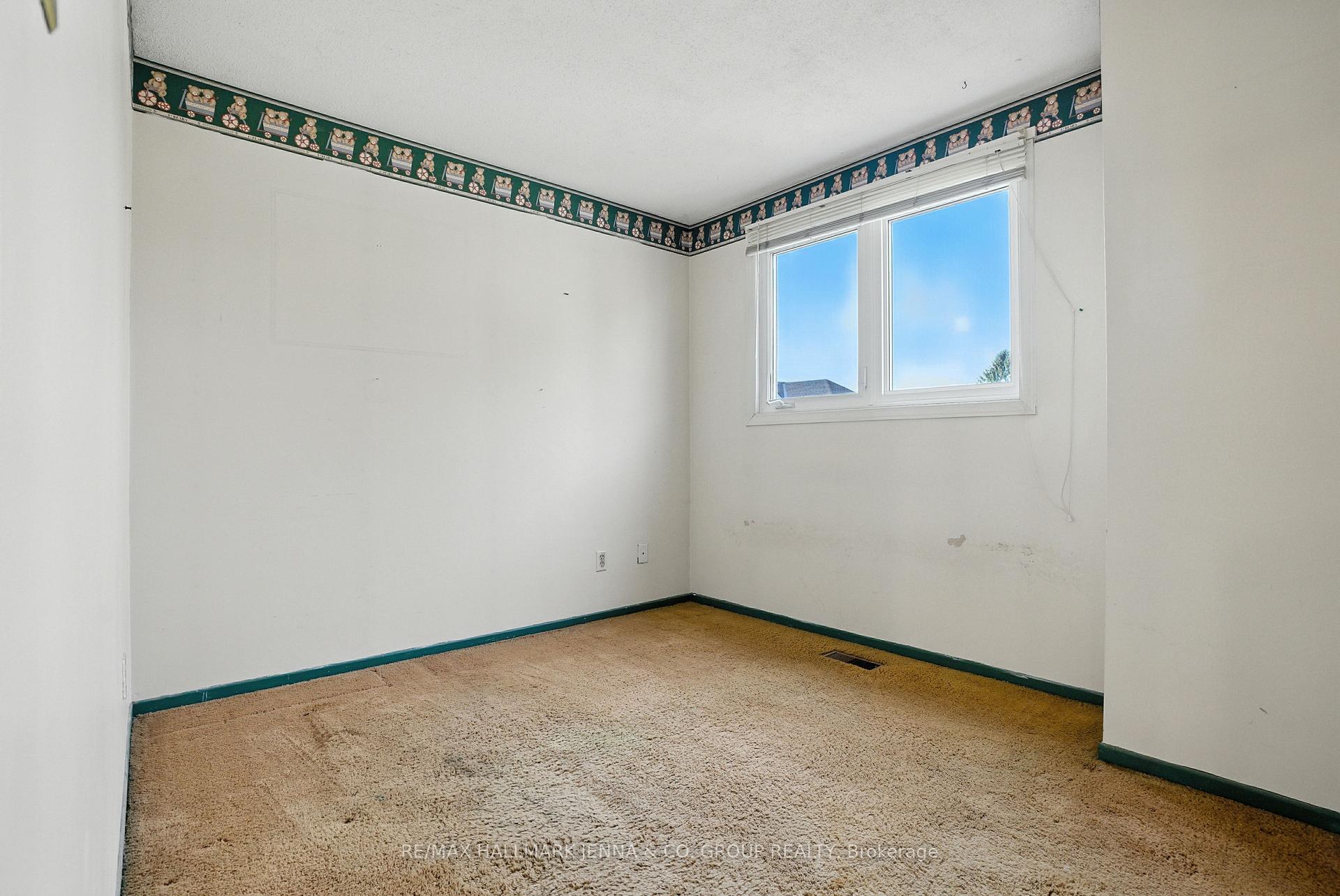 Photo 22 of 1115 St Emmanuel Terrace, Ottawa, Convent Glen North — HOMEH