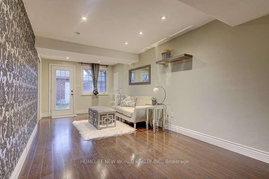 Photo 16 of 49 Dungannon Drive, Markham, Angus Glen — HOMEH