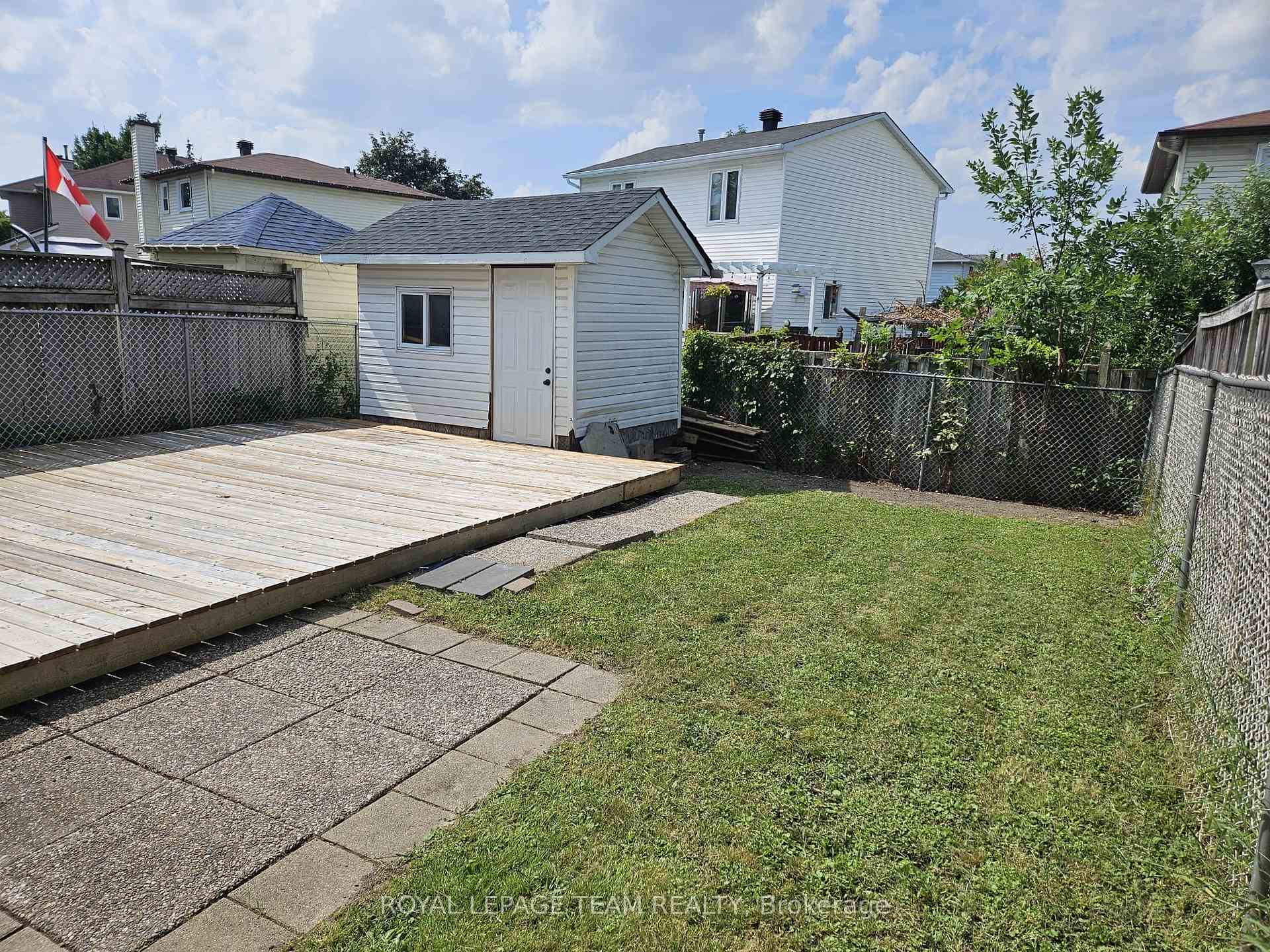 Photo 3 of 1891 Longman Crescent, Ottawa, Chateauneuf — HOMEH