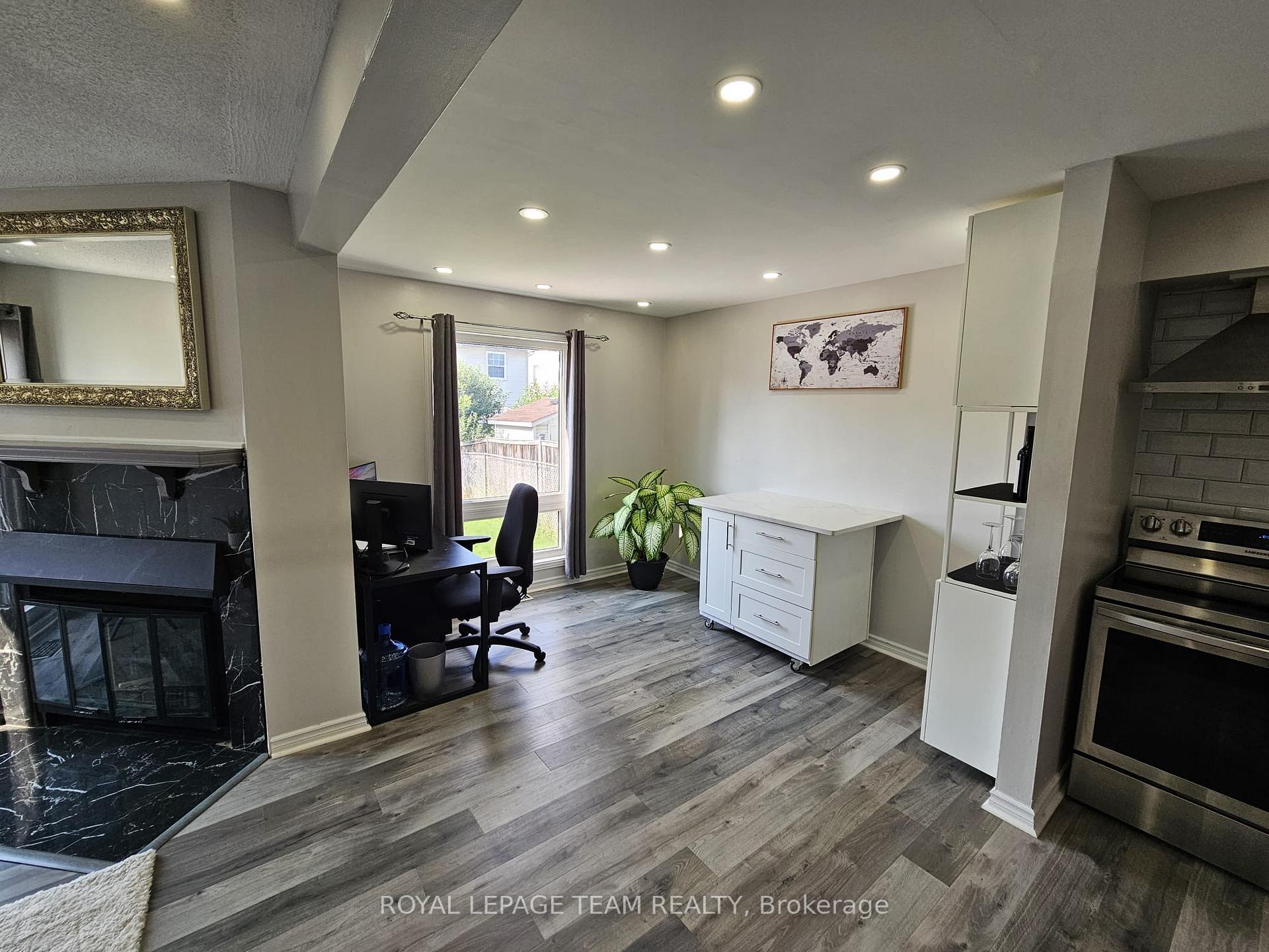 Photo 12 of 1891 Longman Crescent, Ottawa, Chateauneuf — HOMEH
