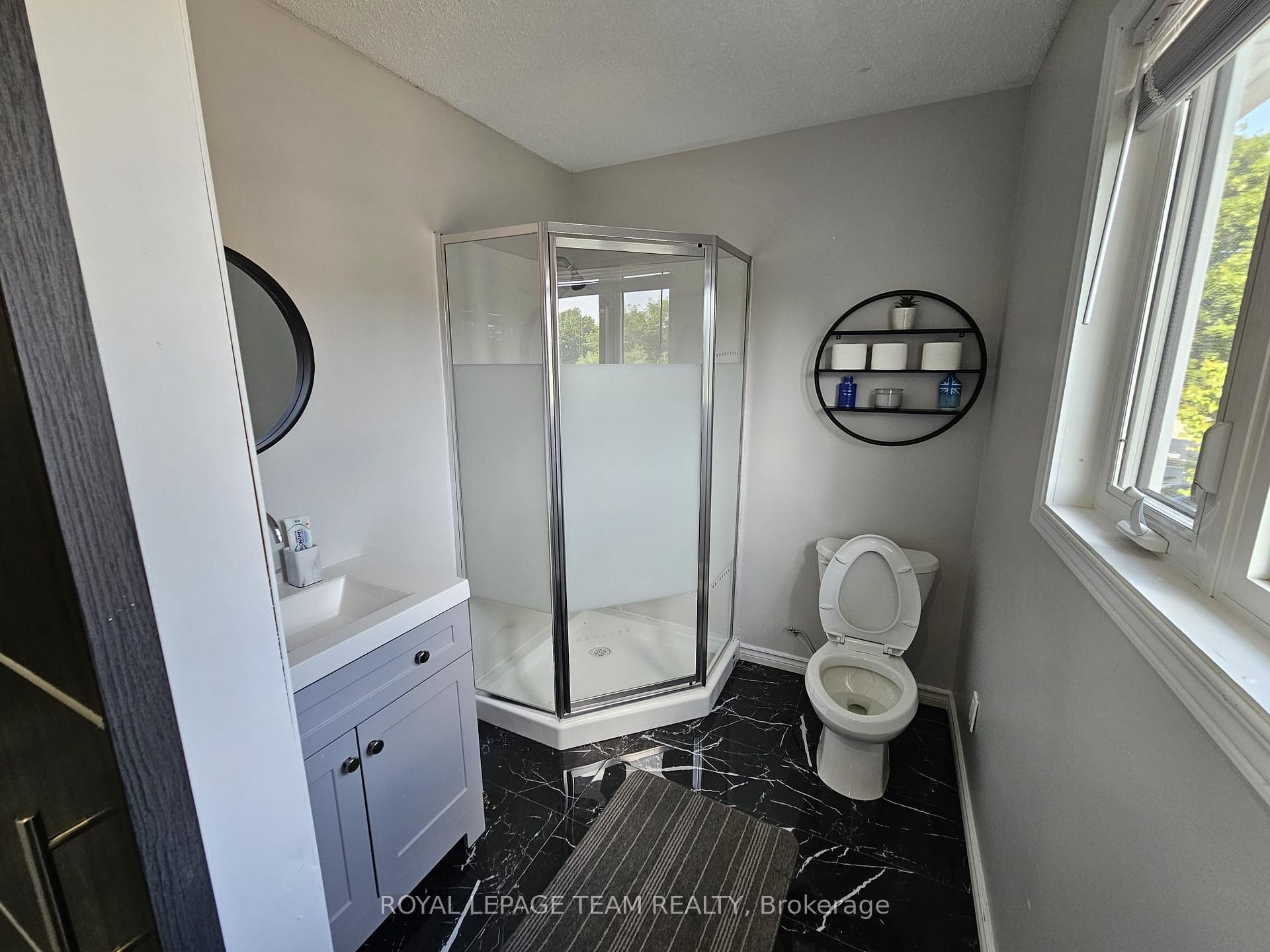 Photo 18 of 1891 Longman Crescent, Ottawa, Chateauneuf — HOMEH