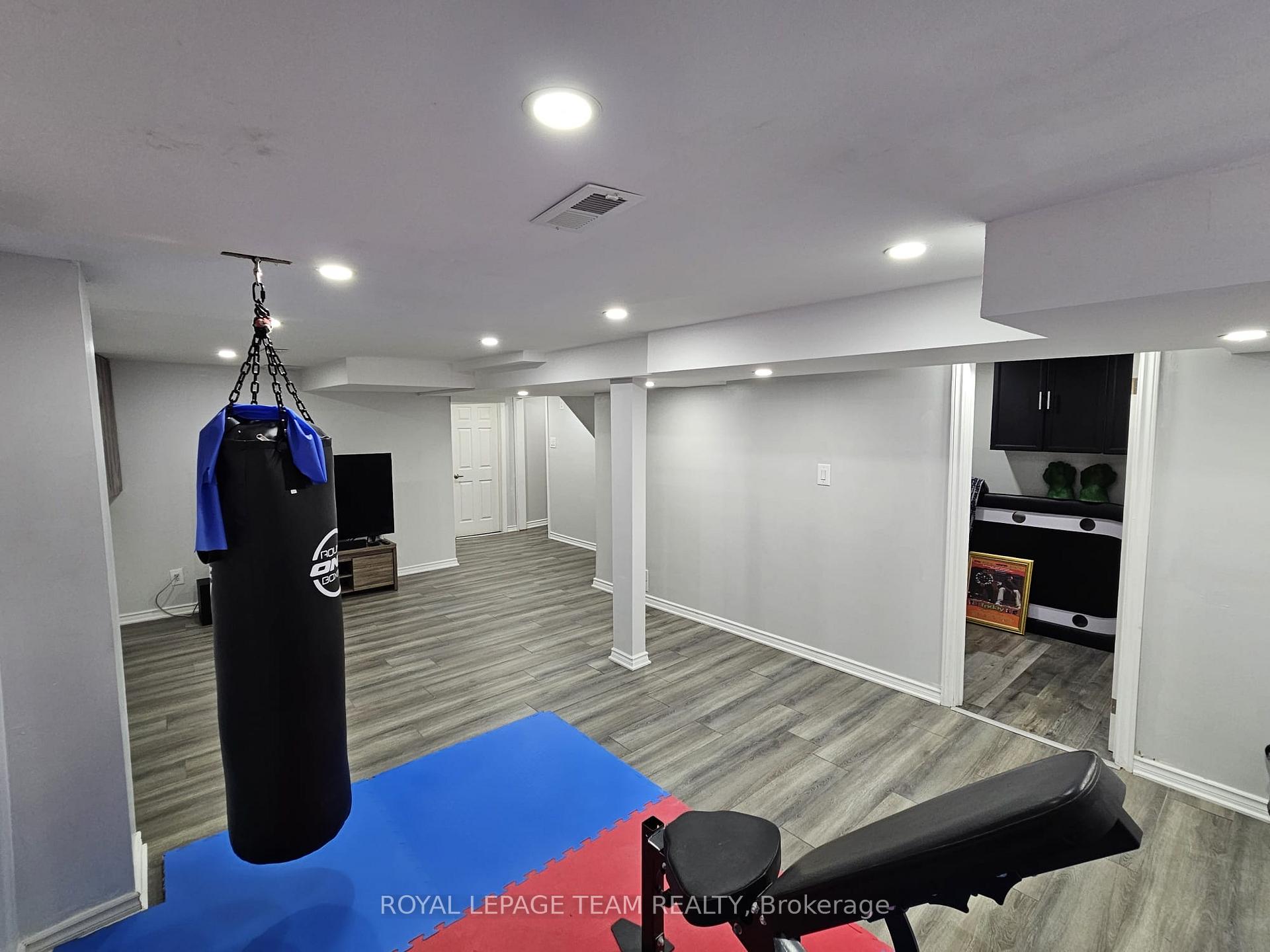 Photo 24 of 1891 Longman Crescent, Ottawa, Chateauneuf — HOMEH