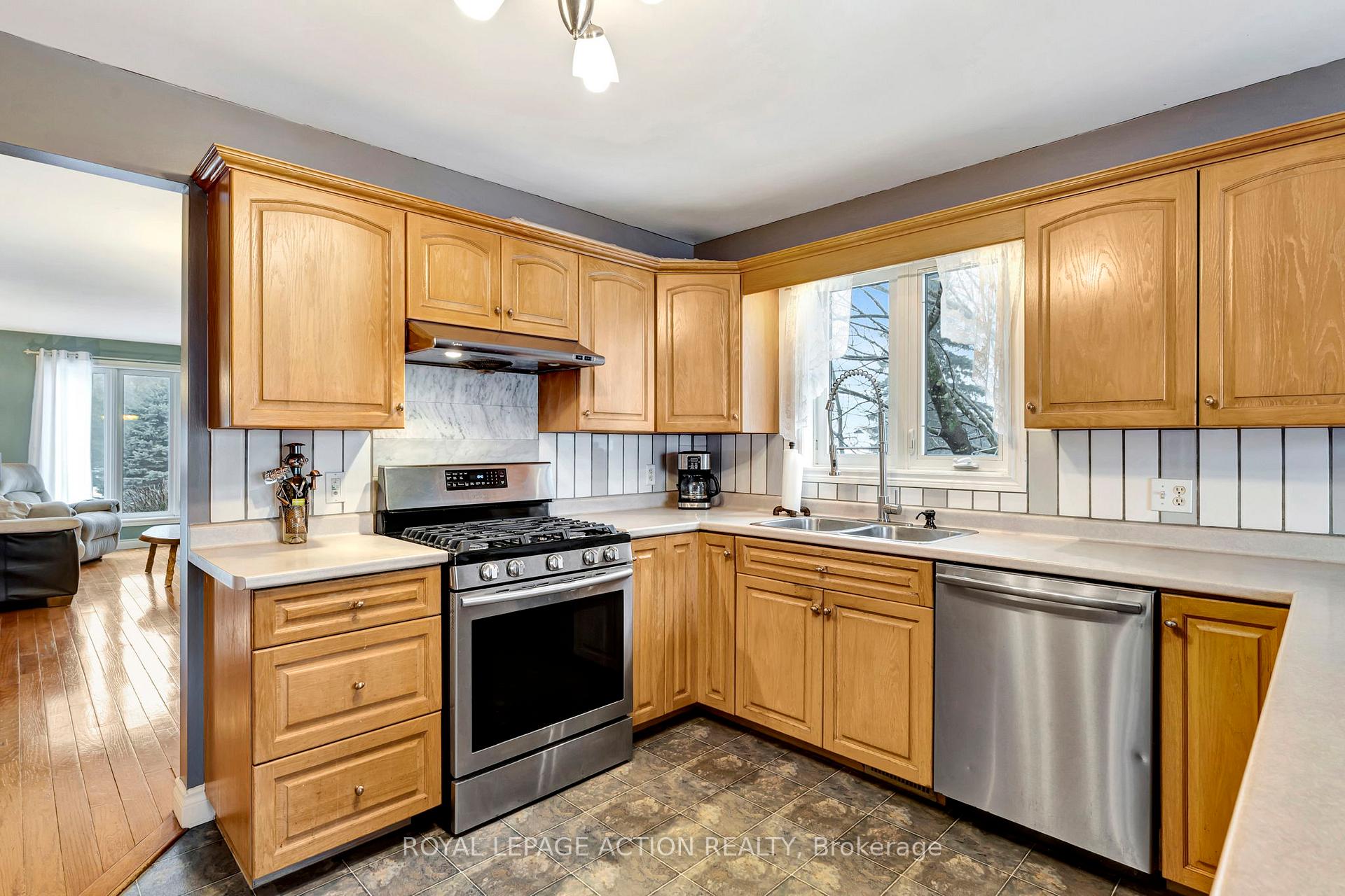 Photo 8 of 901 Windham Road 11, Norfolk, Ellaton — HOMEH