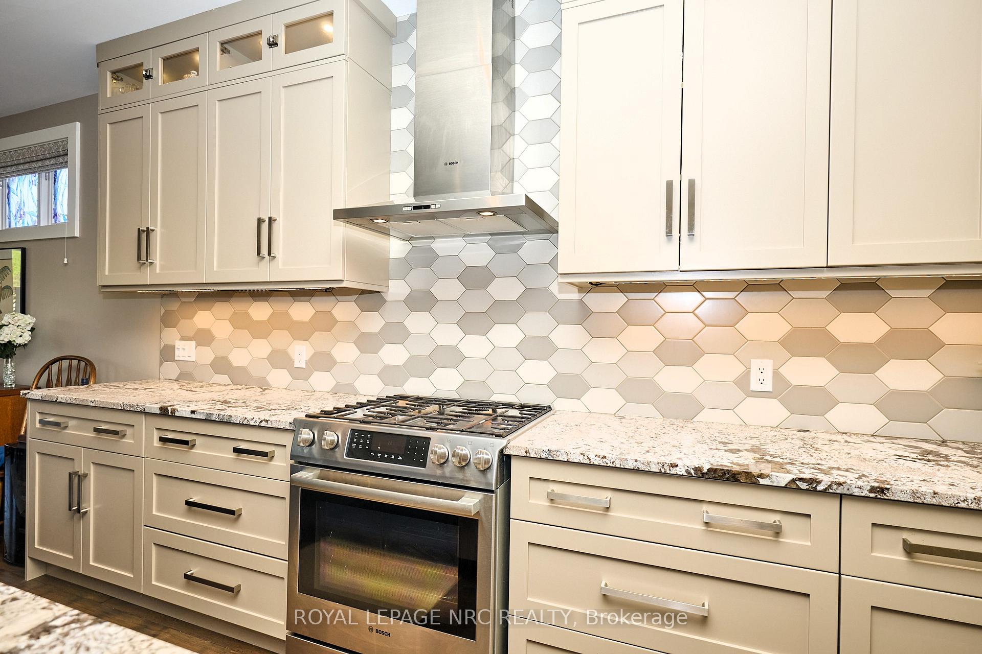 Photo 26 of 62 Rosewood Crescent, Pelham, Fonthill — HOMEH