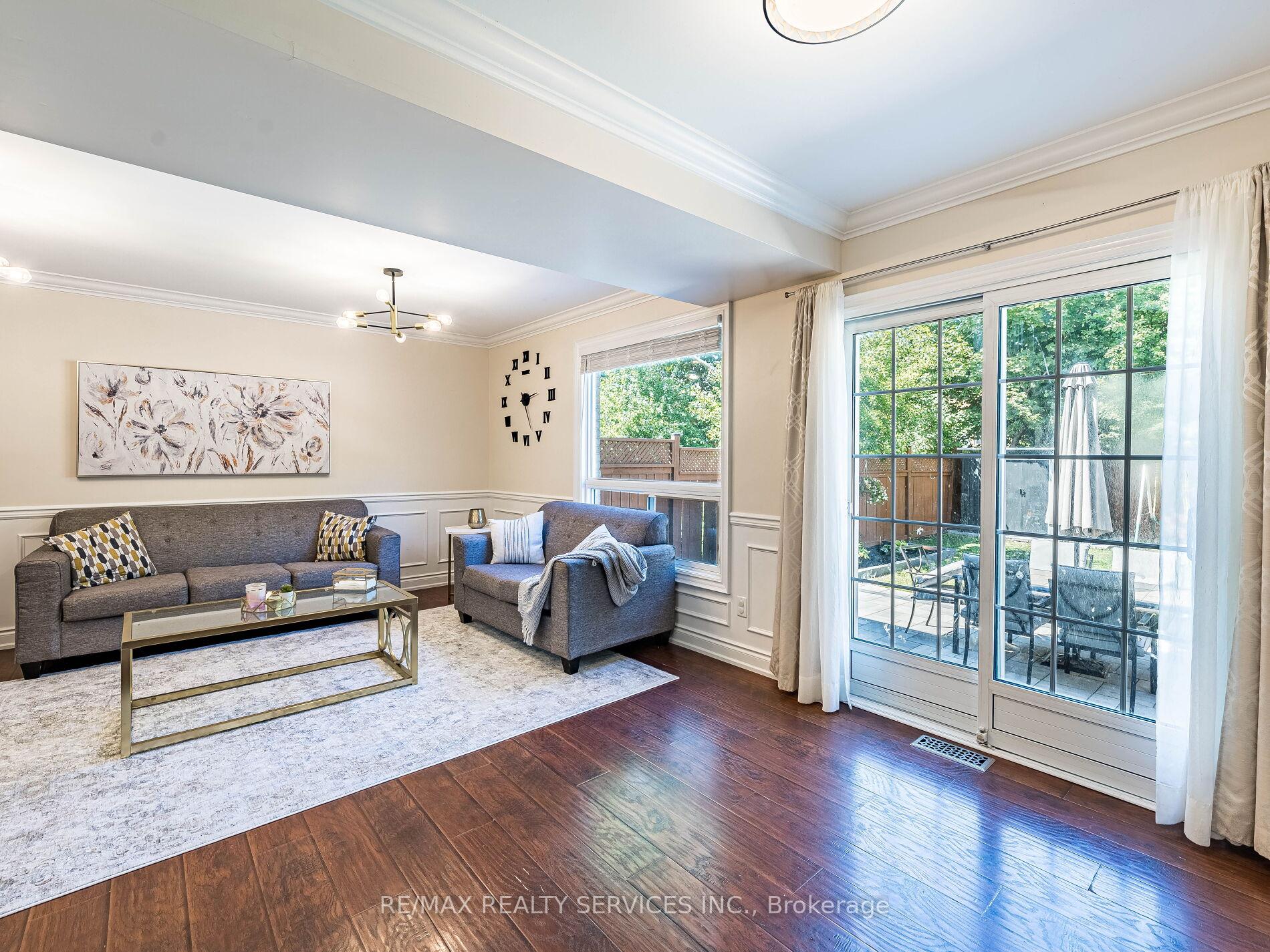 Photo 7 of 312 Killarney Court, Oshawa, Lakeview — HOMEH