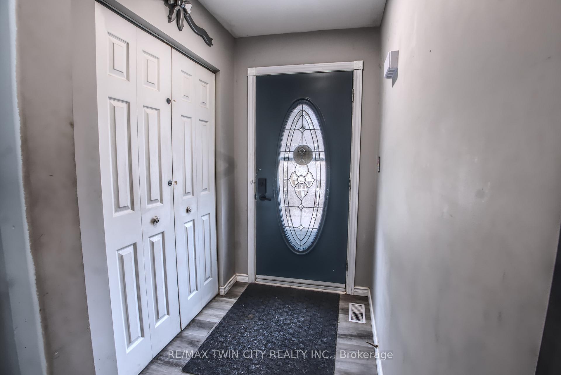 Photo 11 of 26 Ashton Drive, Norfolk, Simcoe — HOMEH