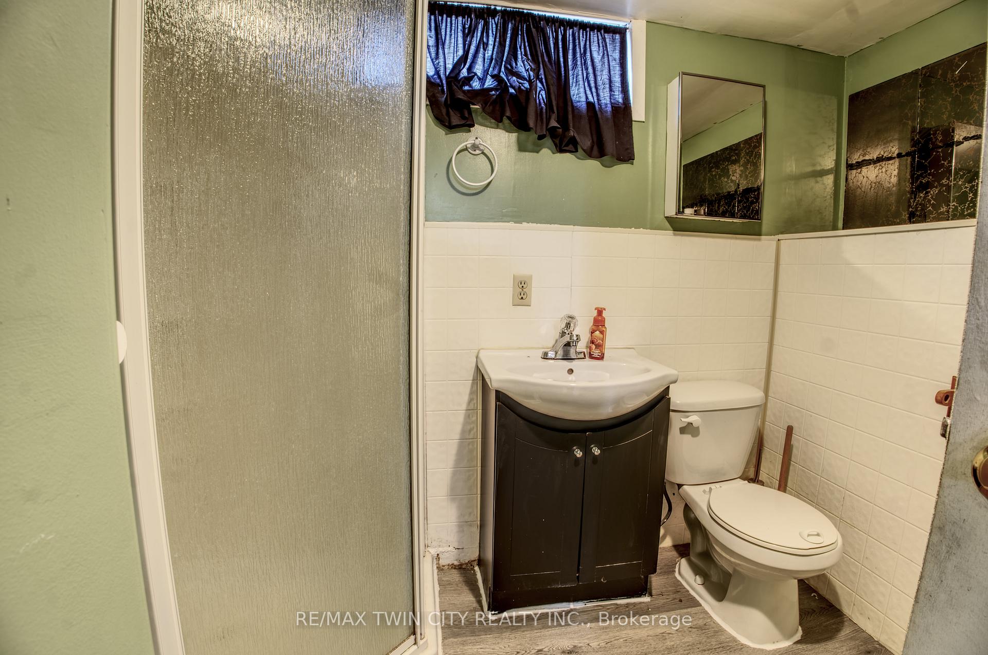 Photo 23 of 26 Ashton Drive, Norfolk, Simcoe — HOMEH