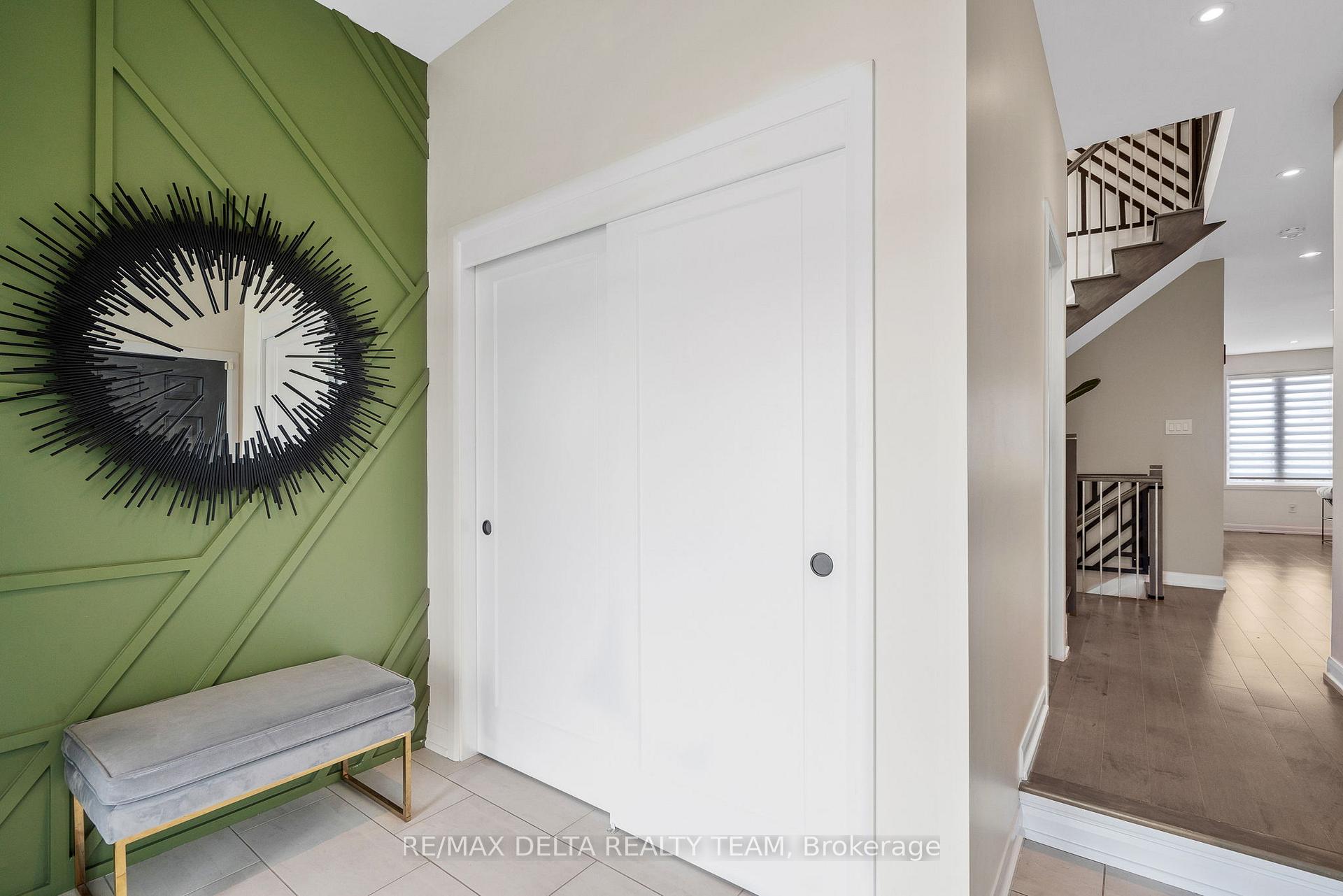 Photo 4 of 252 Aquarium Avenue, Ottawa, Avalon West — HOMEH