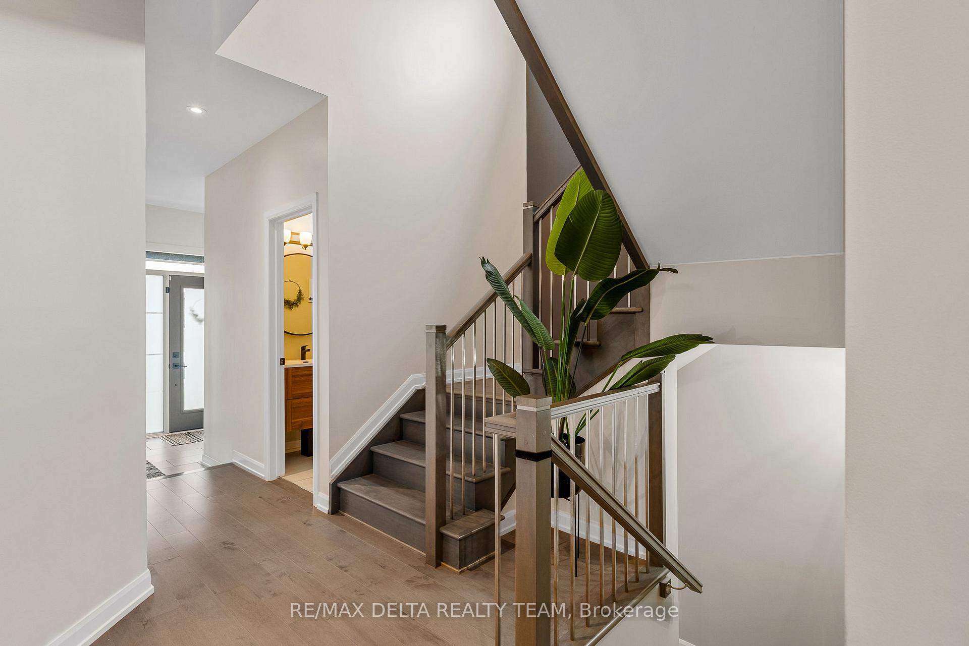 Photo 5 of 252 Aquarium Avenue, Ottawa, Avalon West — HOMEH