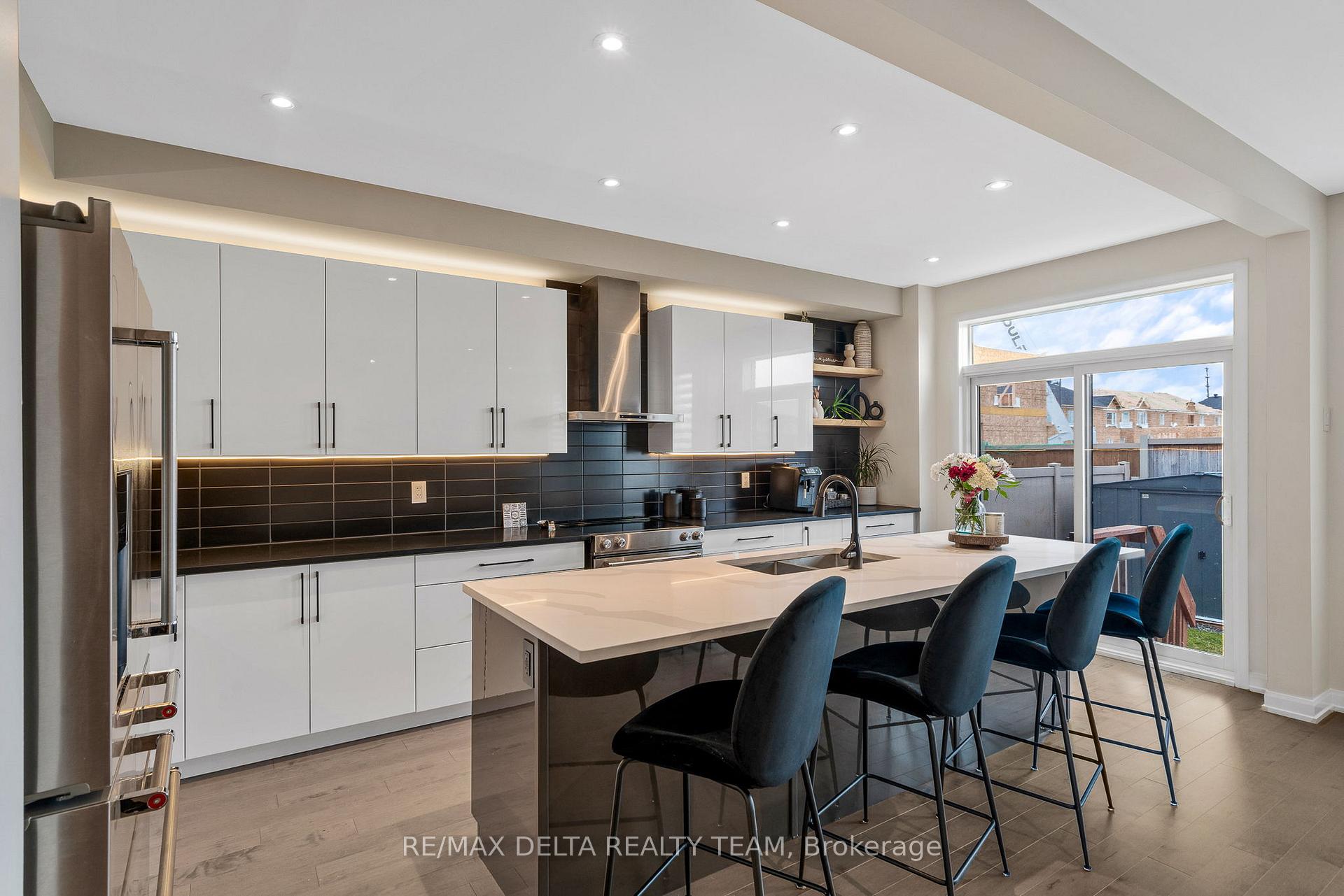 Photo 16 of 252 Aquarium Avenue, Ottawa, Avalon West — HOMEH