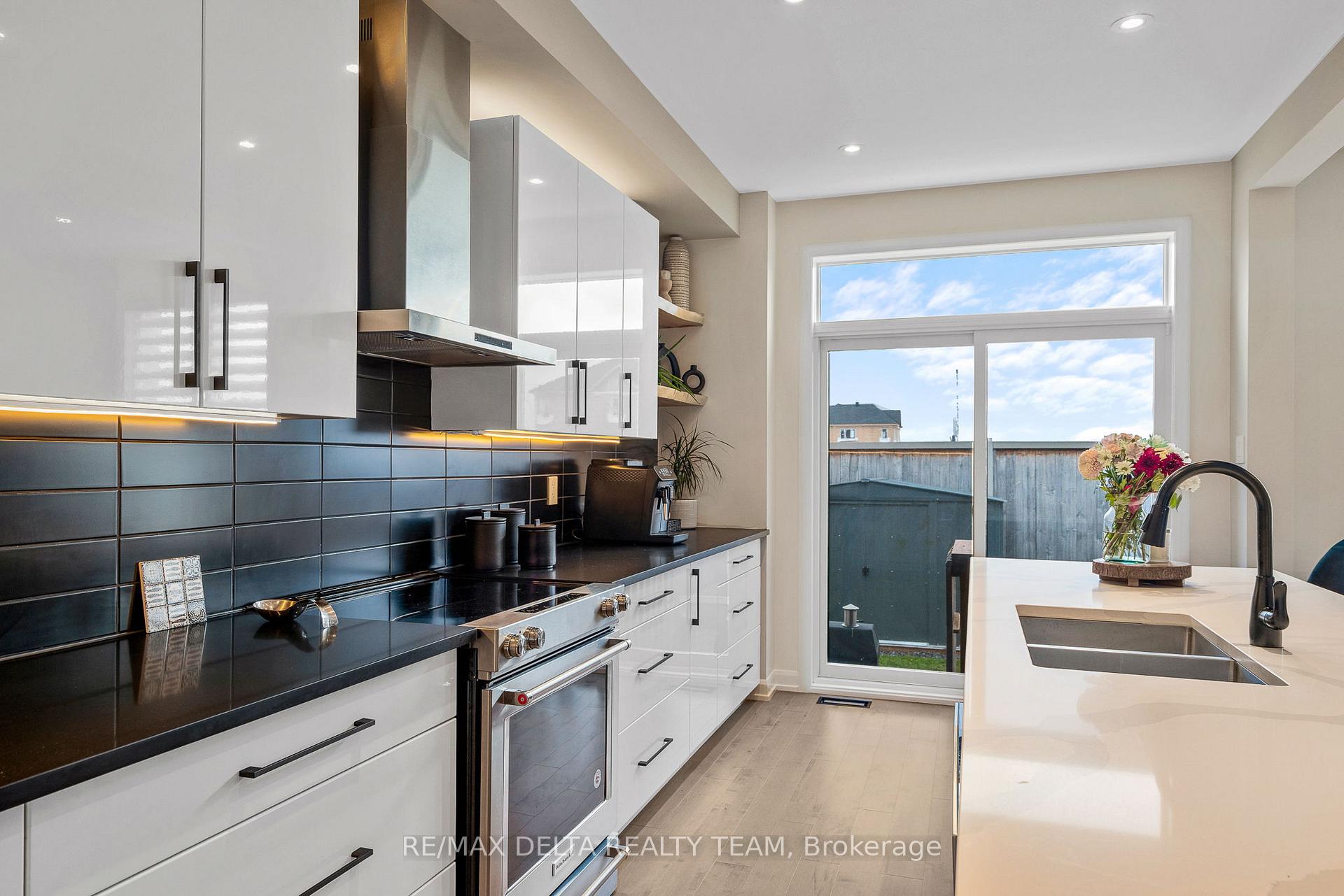 Photo 17 of 252 Aquarium Avenue, Ottawa, Avalon West — HOMEH