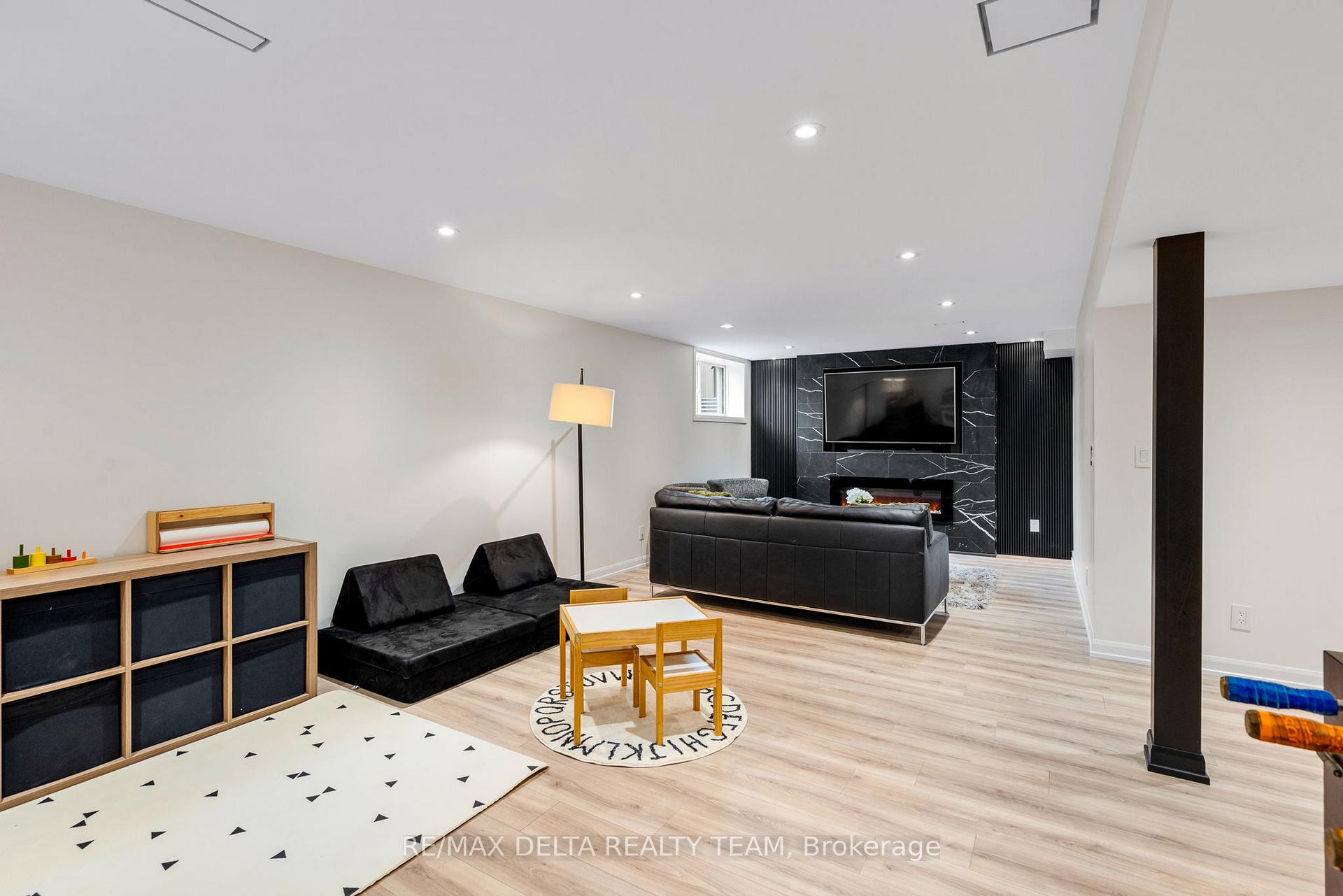 Photo 43 of 252 Aquarium Avenue, Ottawa, Avalon West — HOMEH