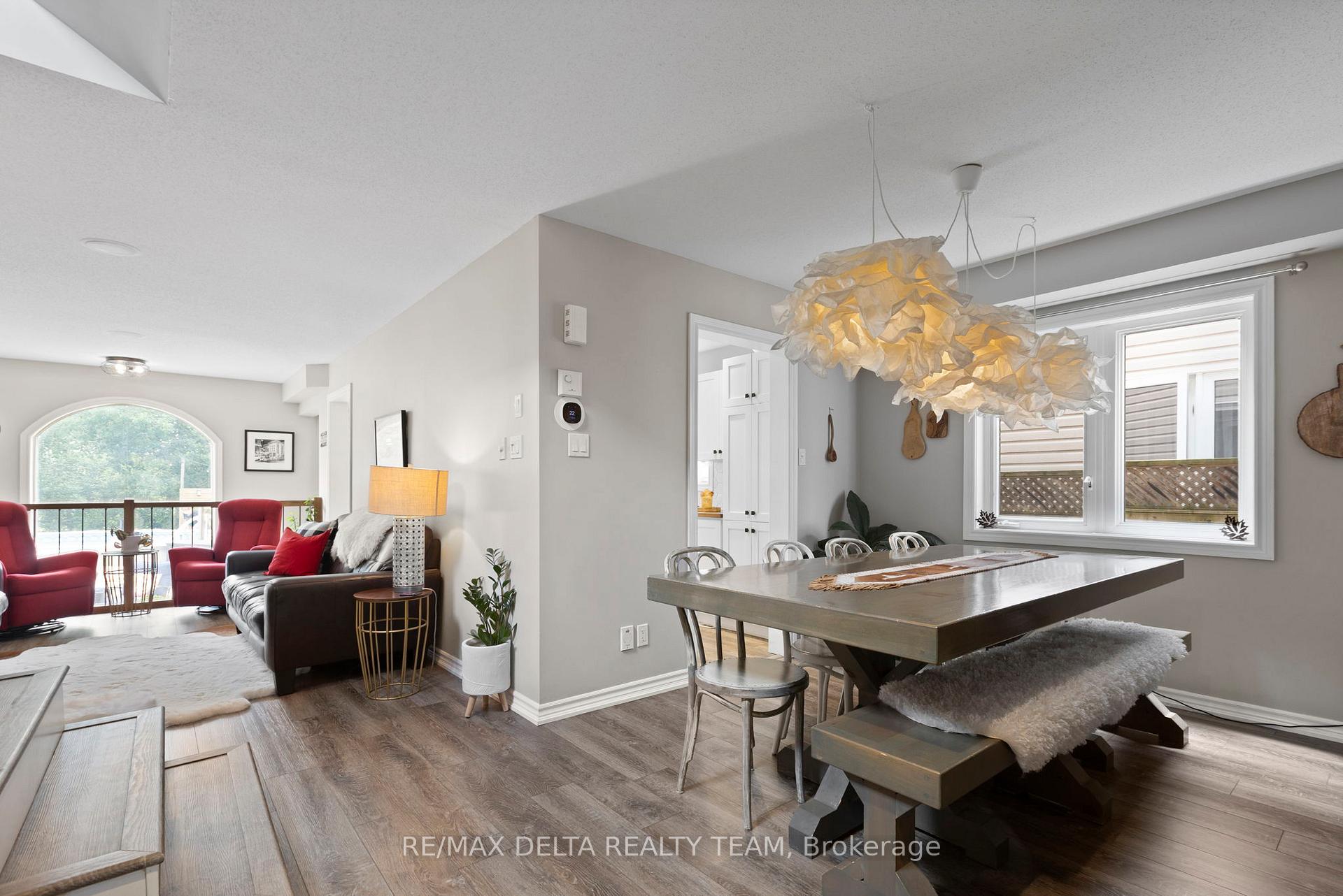 Photo 6 of 2070 Melette Crescent, Ottawa, Avalon East — HOMEH