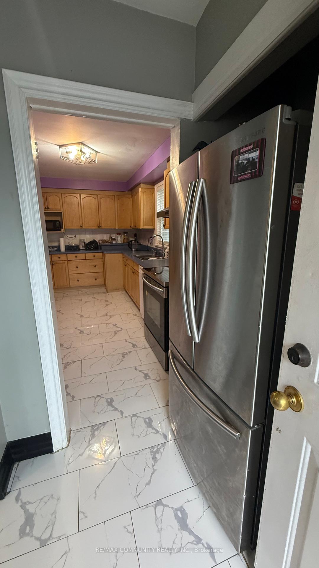 Photo 4 of Unit Main, 591 Harmony Road S, Oshawa, Donevan — HOMEH