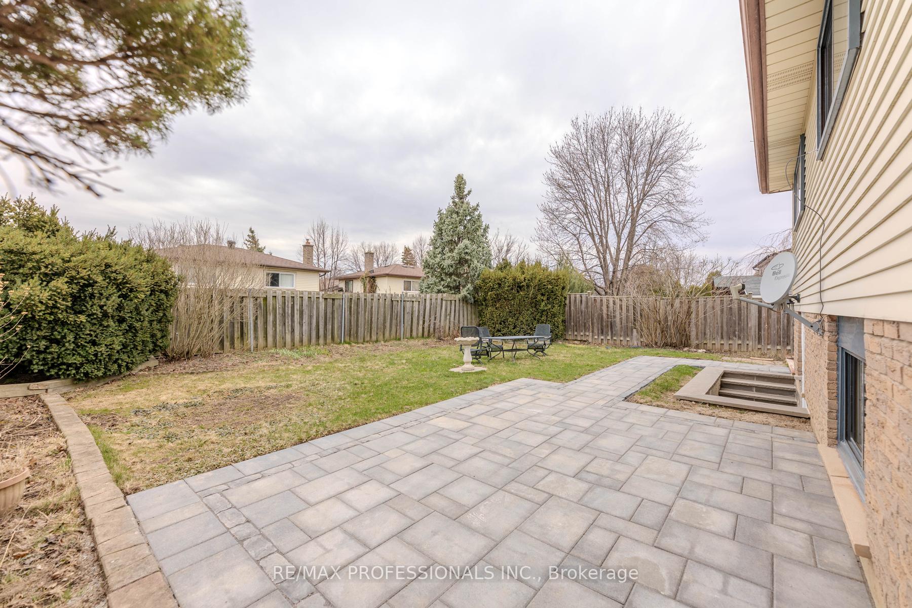 Front of Unit (Lower), 468 Gowland Crescent
