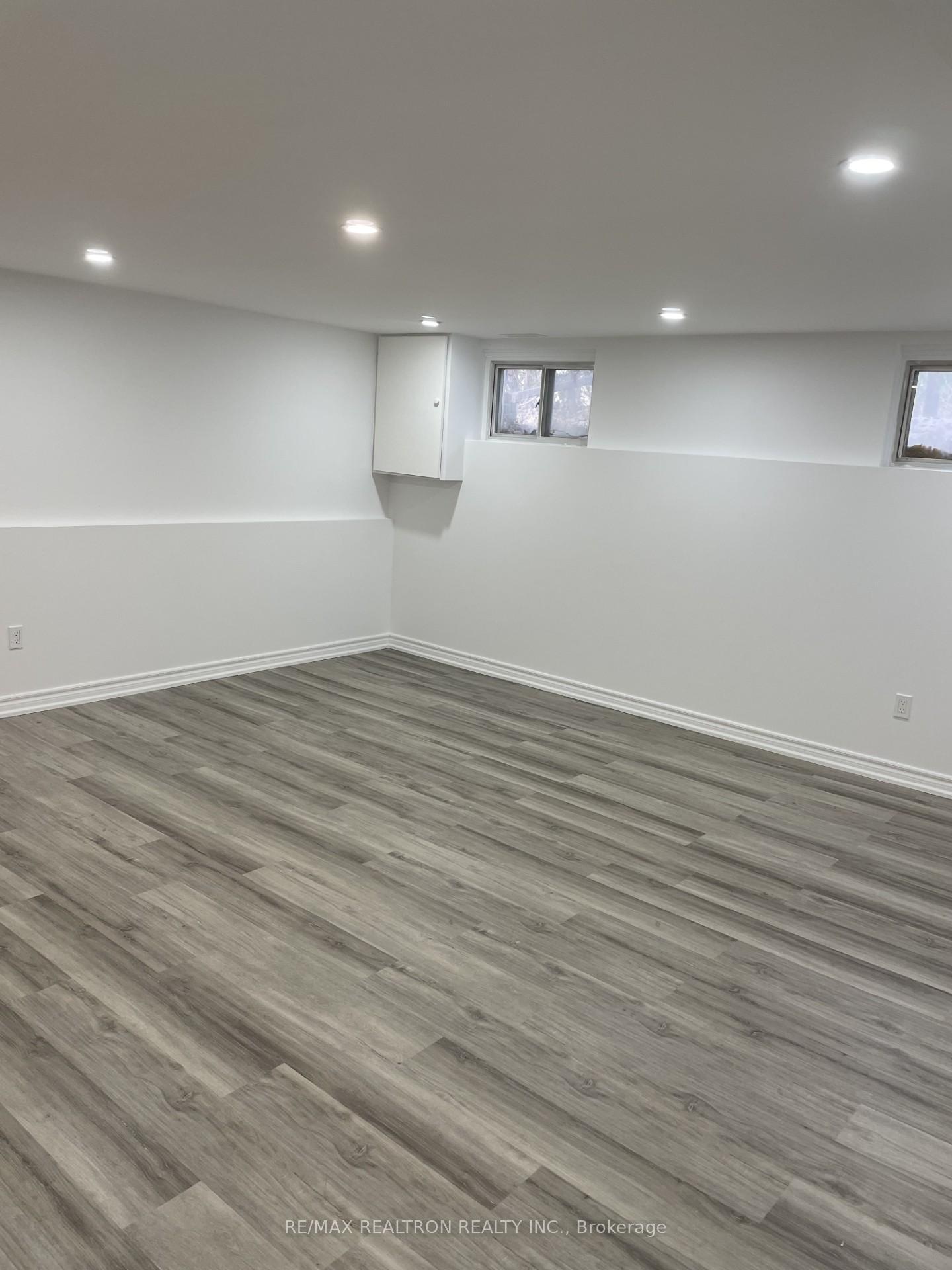 Photo 8 of 21 Honeybourne Crescent, Markham, Bullock — HOMEH