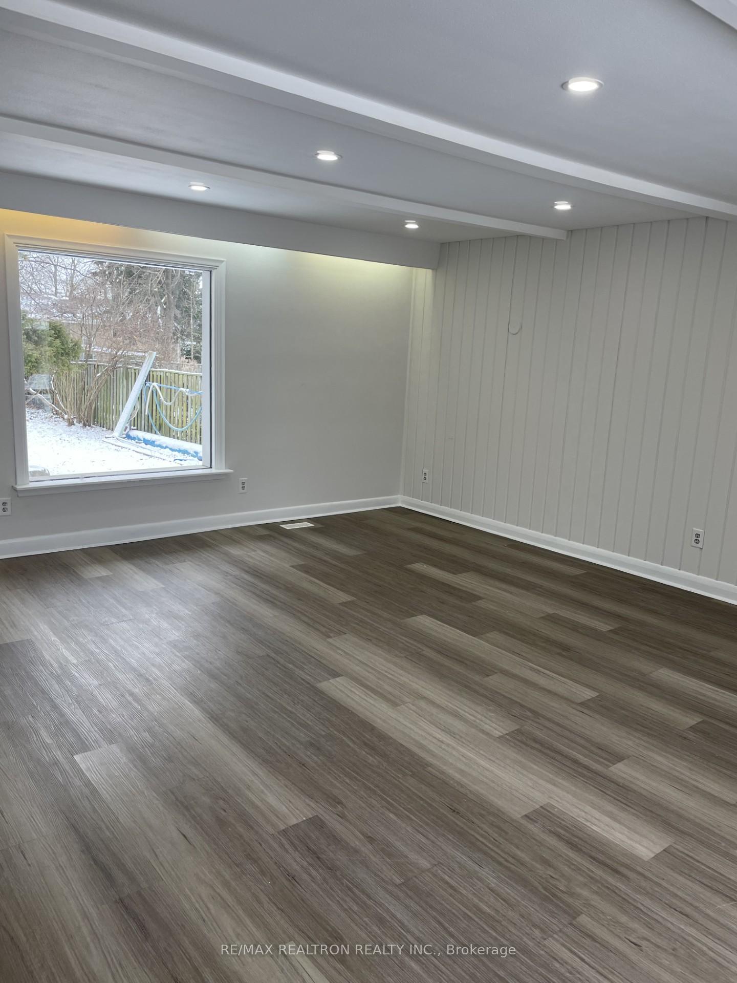 Photo 11 of 21 Honeybourne Crescent, Markham, Bullock — HOMEH