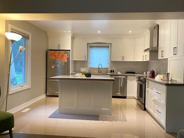 Photo 1 of 68 Innisbrook Crescent, Markham, Aileen-Willowbrook — HOMEH