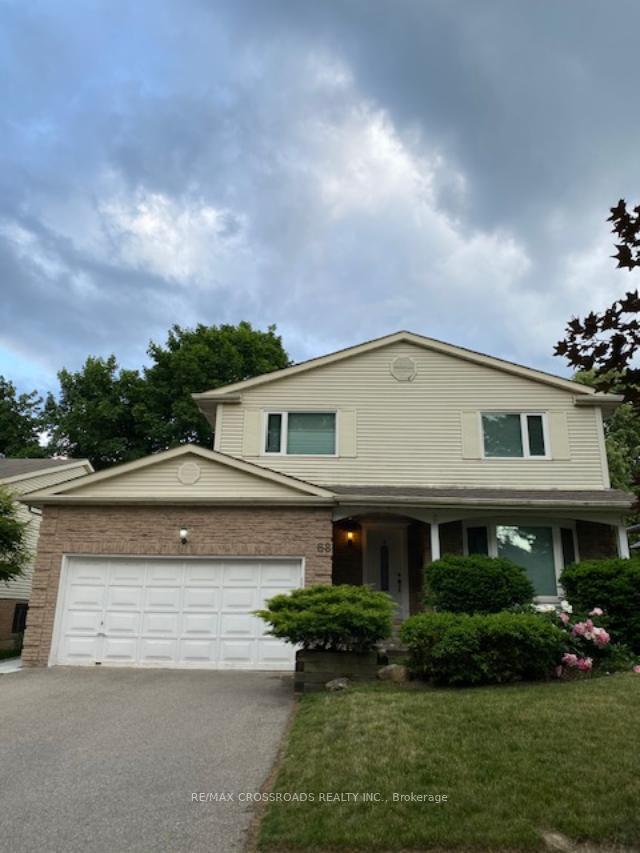 Photo 10 of 68 Innisbrook Crescent, Markham, Aileen-Willowbrook — HOMEH