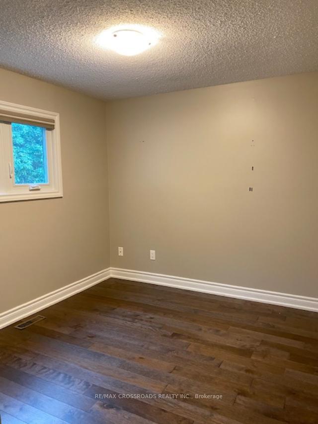 Photo 14 of 68 Innisbrook Crescent, Markham, Aileen-Willowbrook — HOMEH