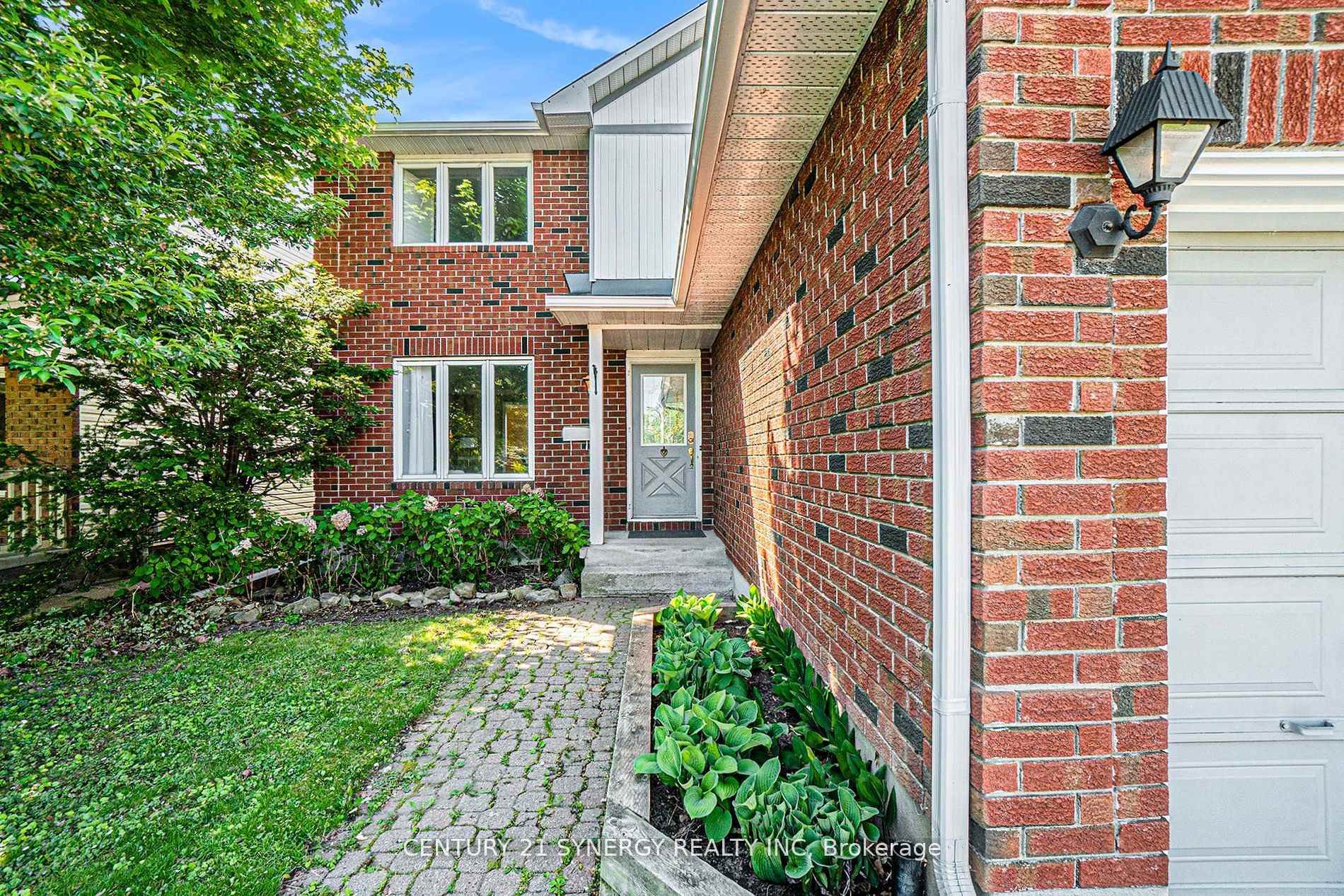 Photo 4 of 666 Mathieu Way, Ottawa, Fallingbrook/Pineridge — HOMEH