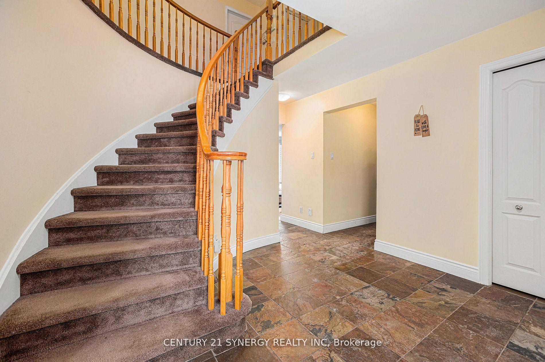 Photo 6 of 666 Mathieu Way, Ottawa, Fallingbrook/Pineridge — HOMEH