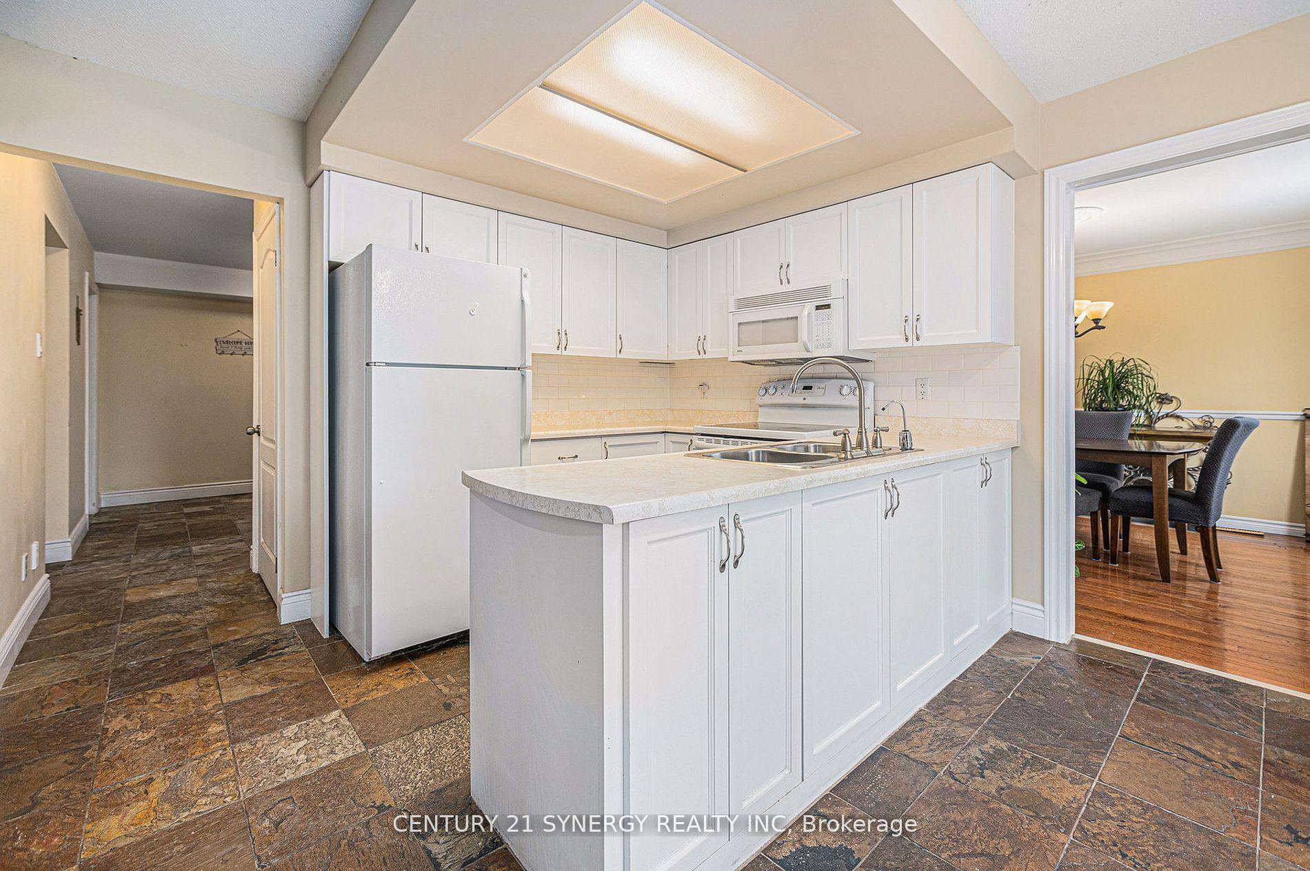 Photo 10 of 666 Mathieu Way, Ottawa, Fallingbrook/Pineridge — HOMEH