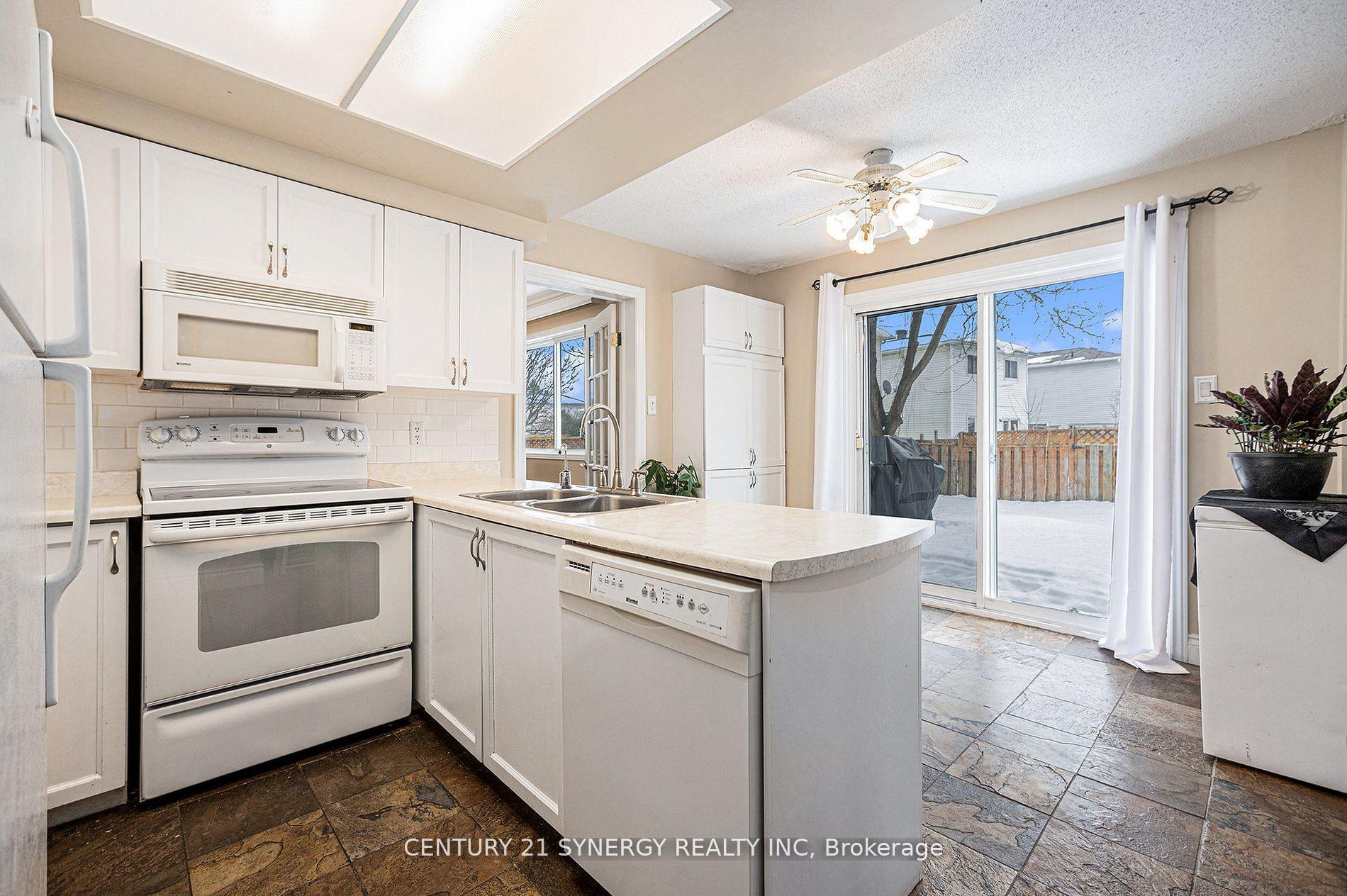 Photo 12 of 666 Mathieu Way, Ottawa, Fallingbrook/Pineridge — HOMEH