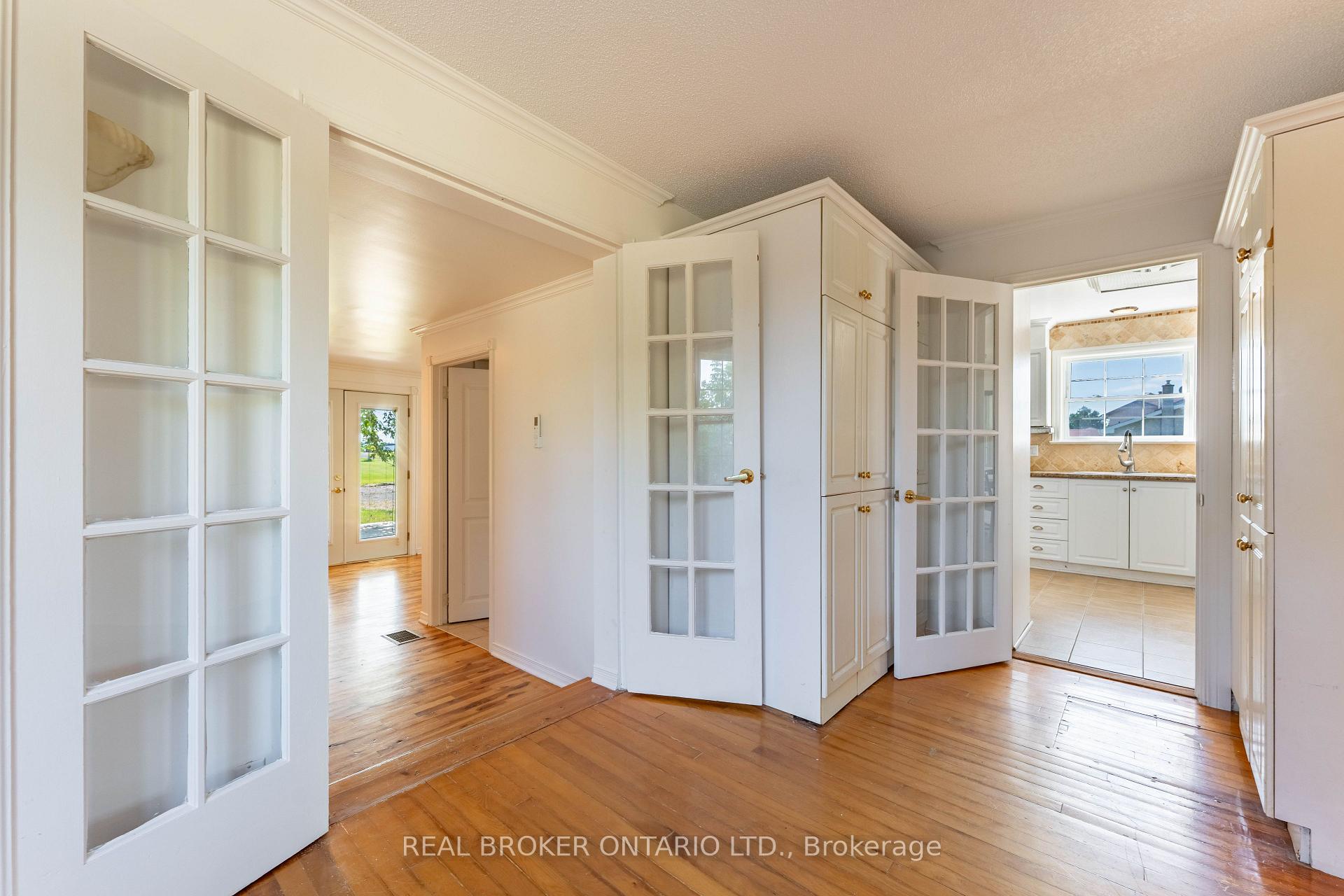Photo 14 of 3449 Sarsfield Road, Ottawa, Cumberland West — HOMEH